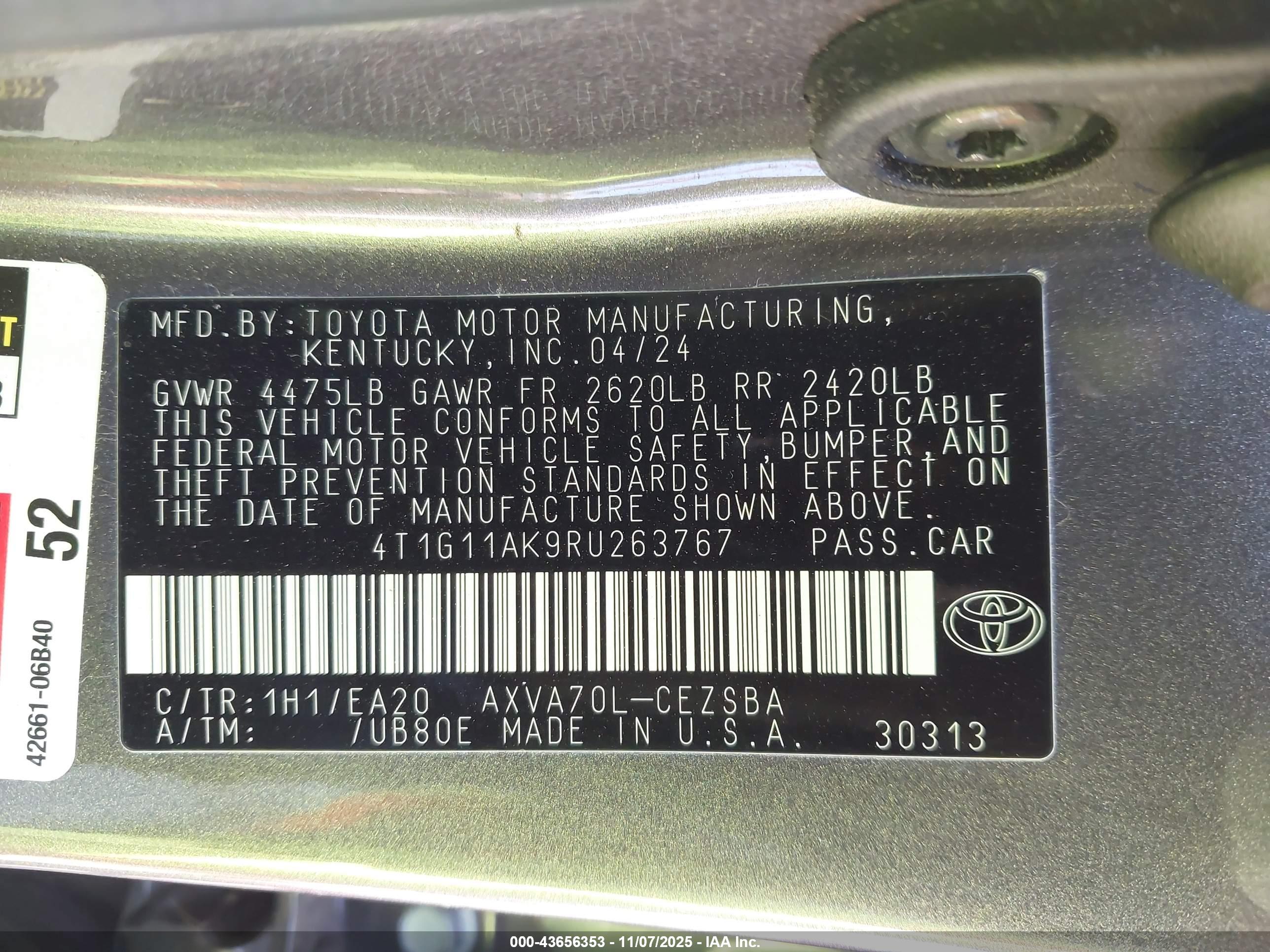 TOYOTA CAMRY image 9