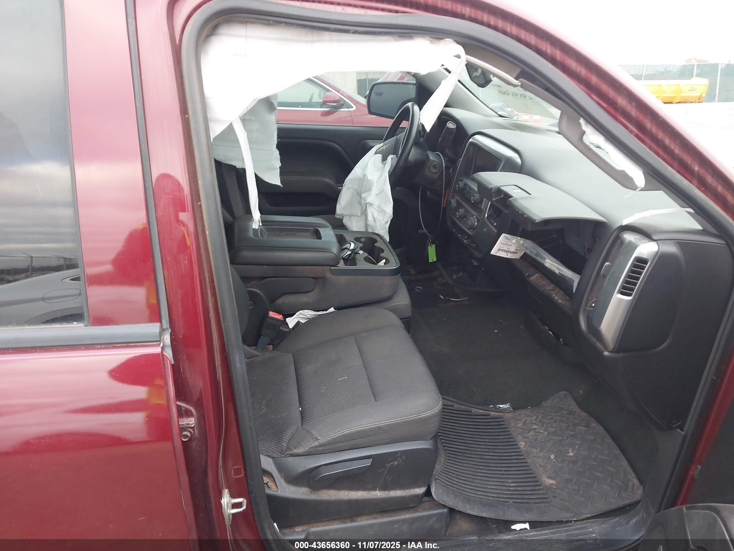 CHEVROLET SILVERADO image 5