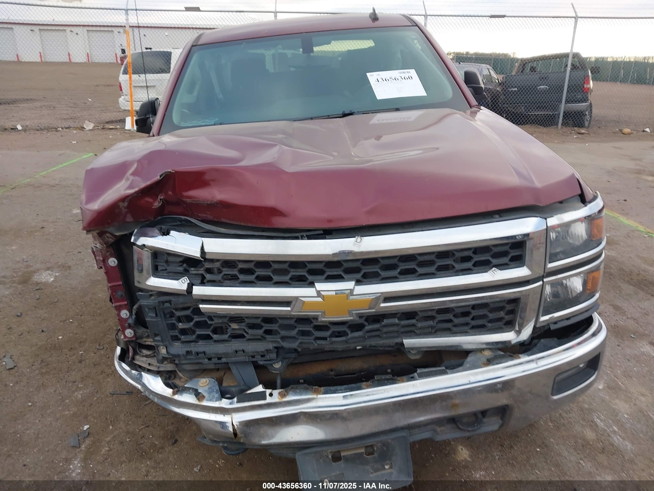 CHEVROLET SILVERADO image 6