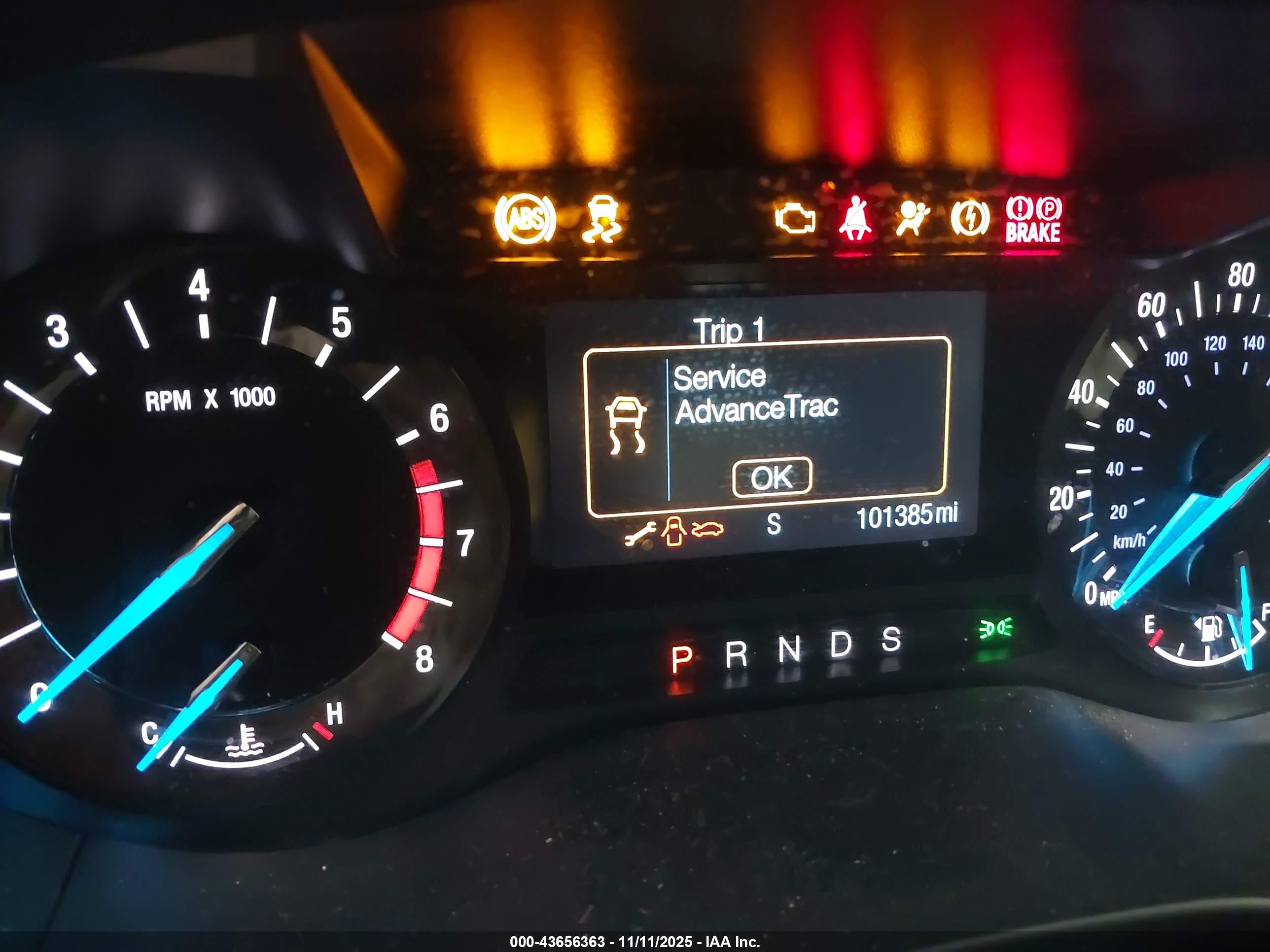 FORD FUSION image 7