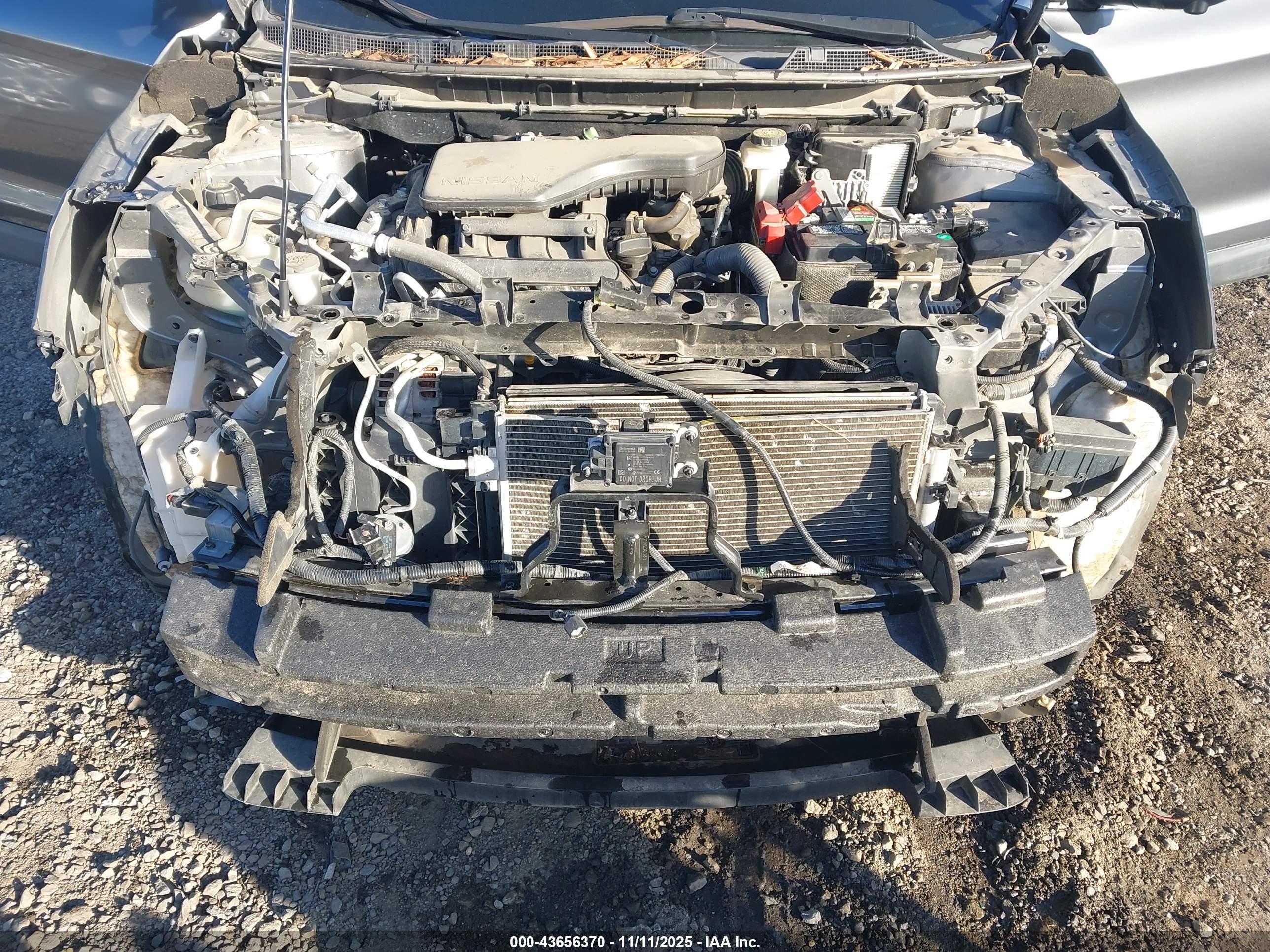NISSAN ROGUE image 10