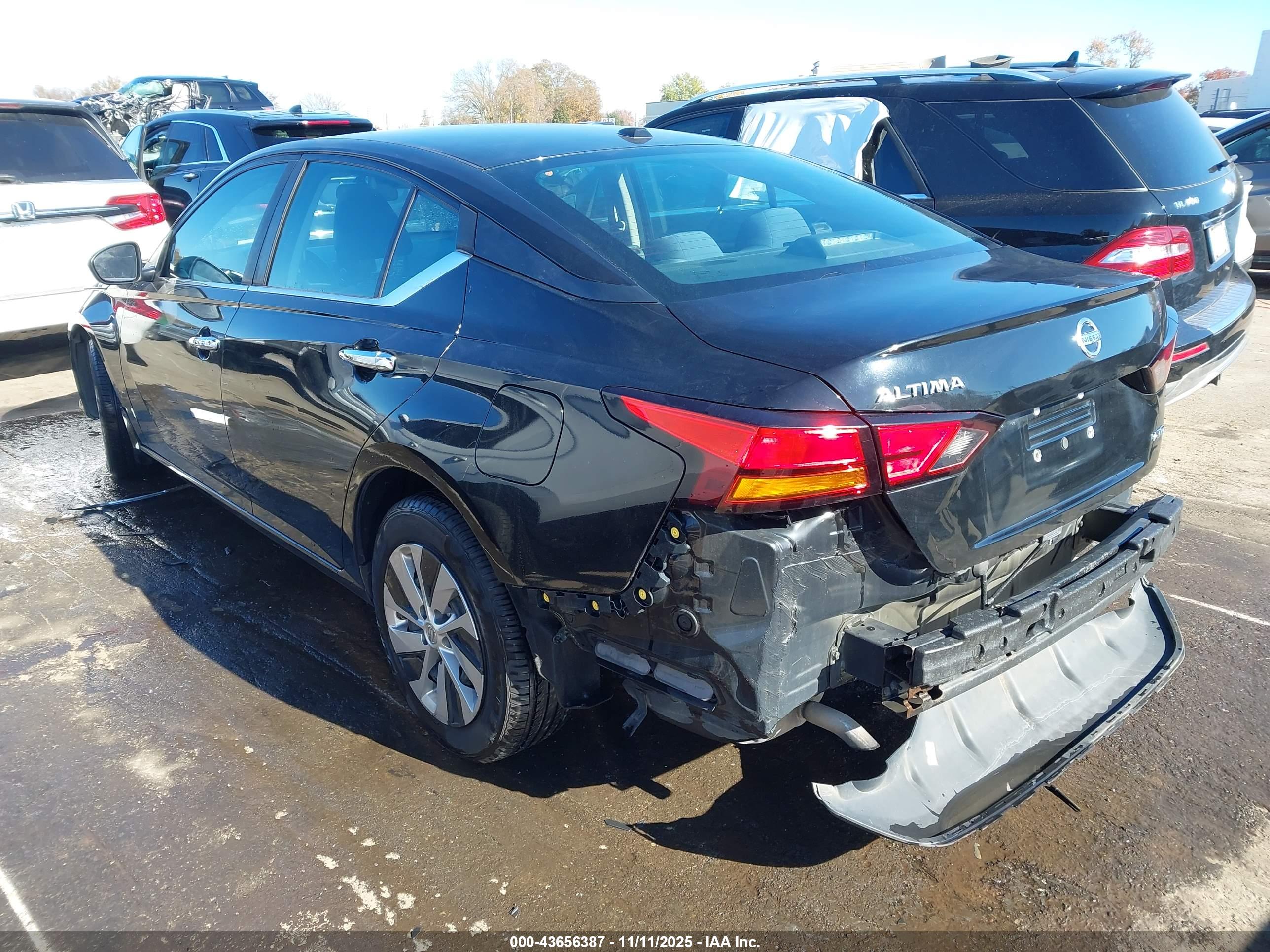 NISSAN ALTIMA image 3