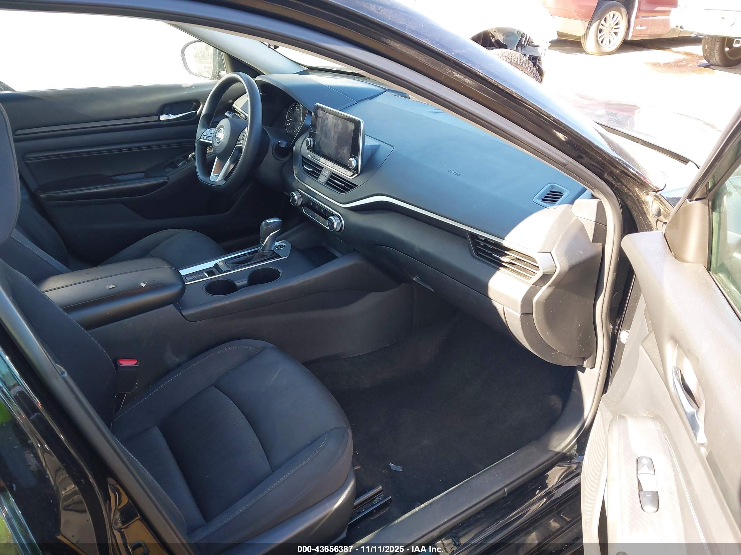 NISSAN ALTIMA image 5