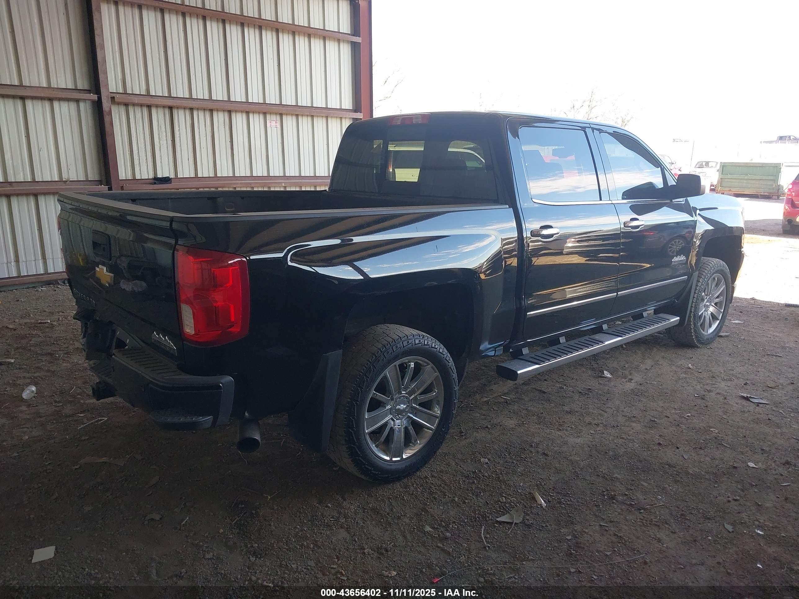 CHEVROLET SILVERADO image 4