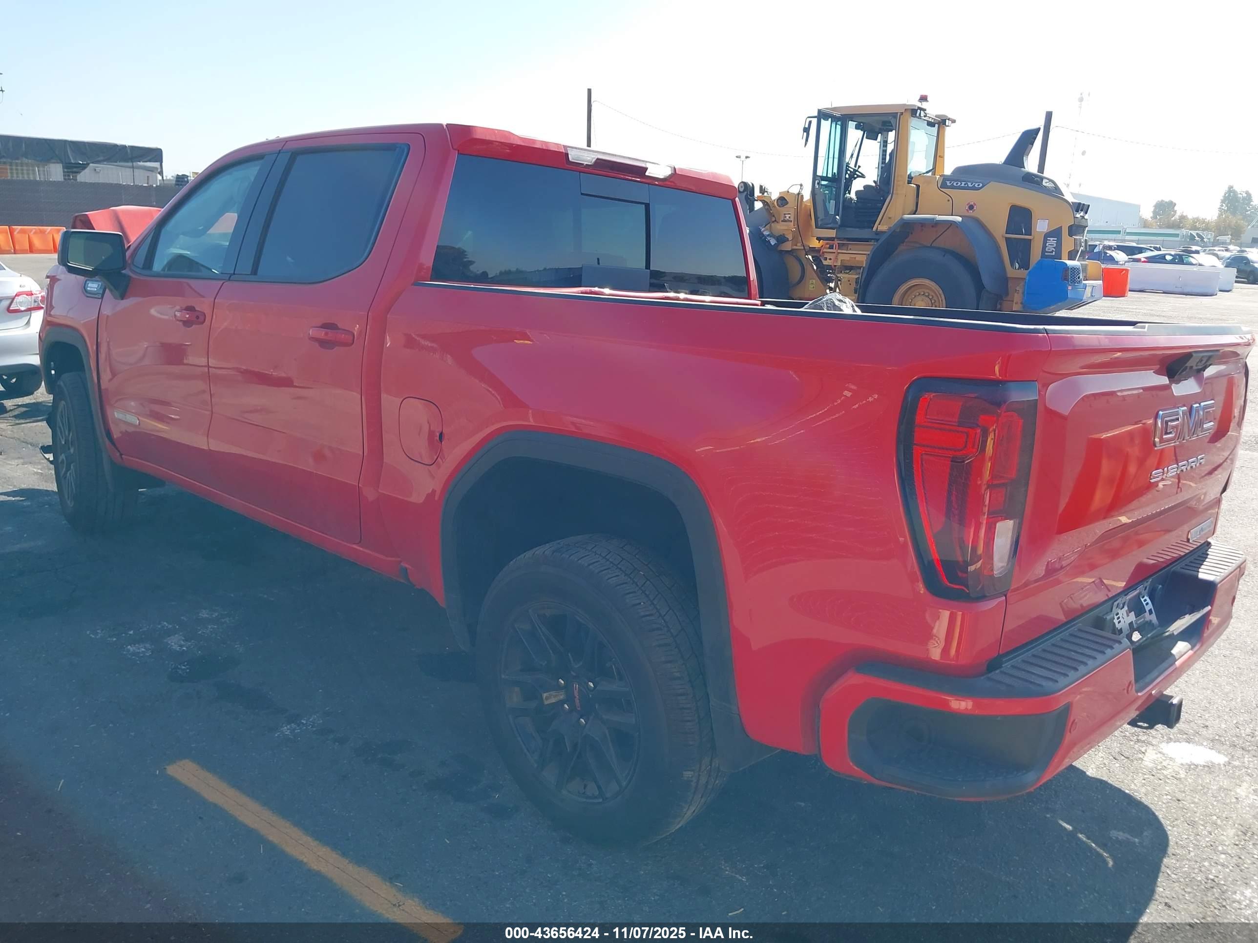 GMC SIERRA image 3