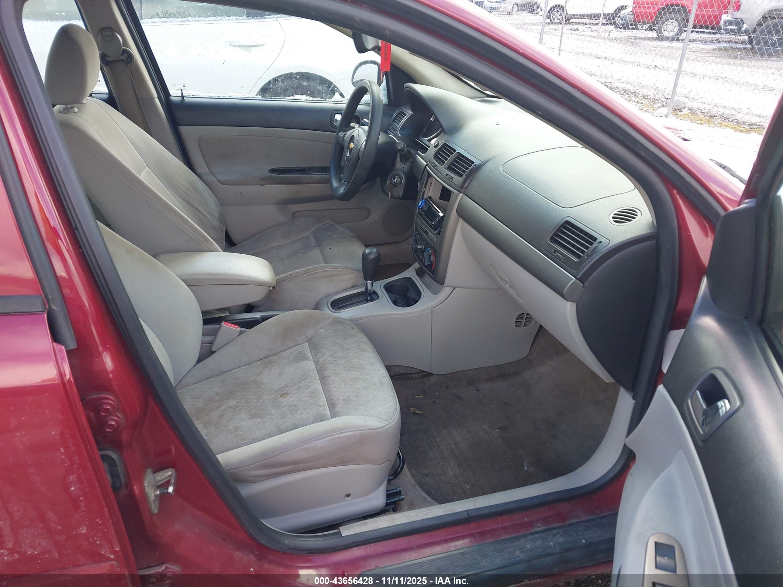 CHEVROLET COBALT image 5