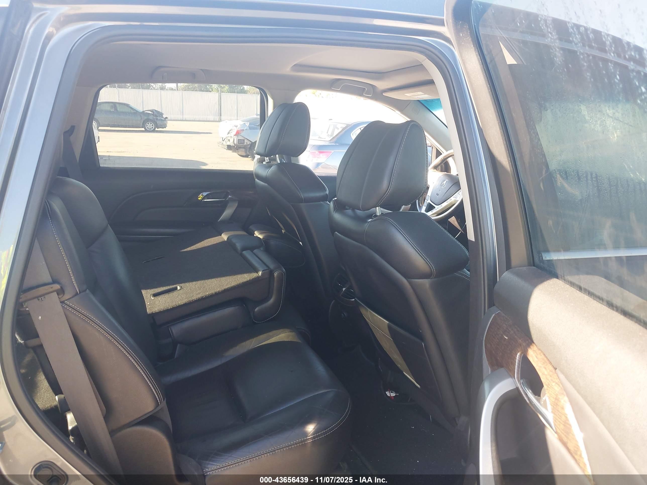 ACURA MDX image 8