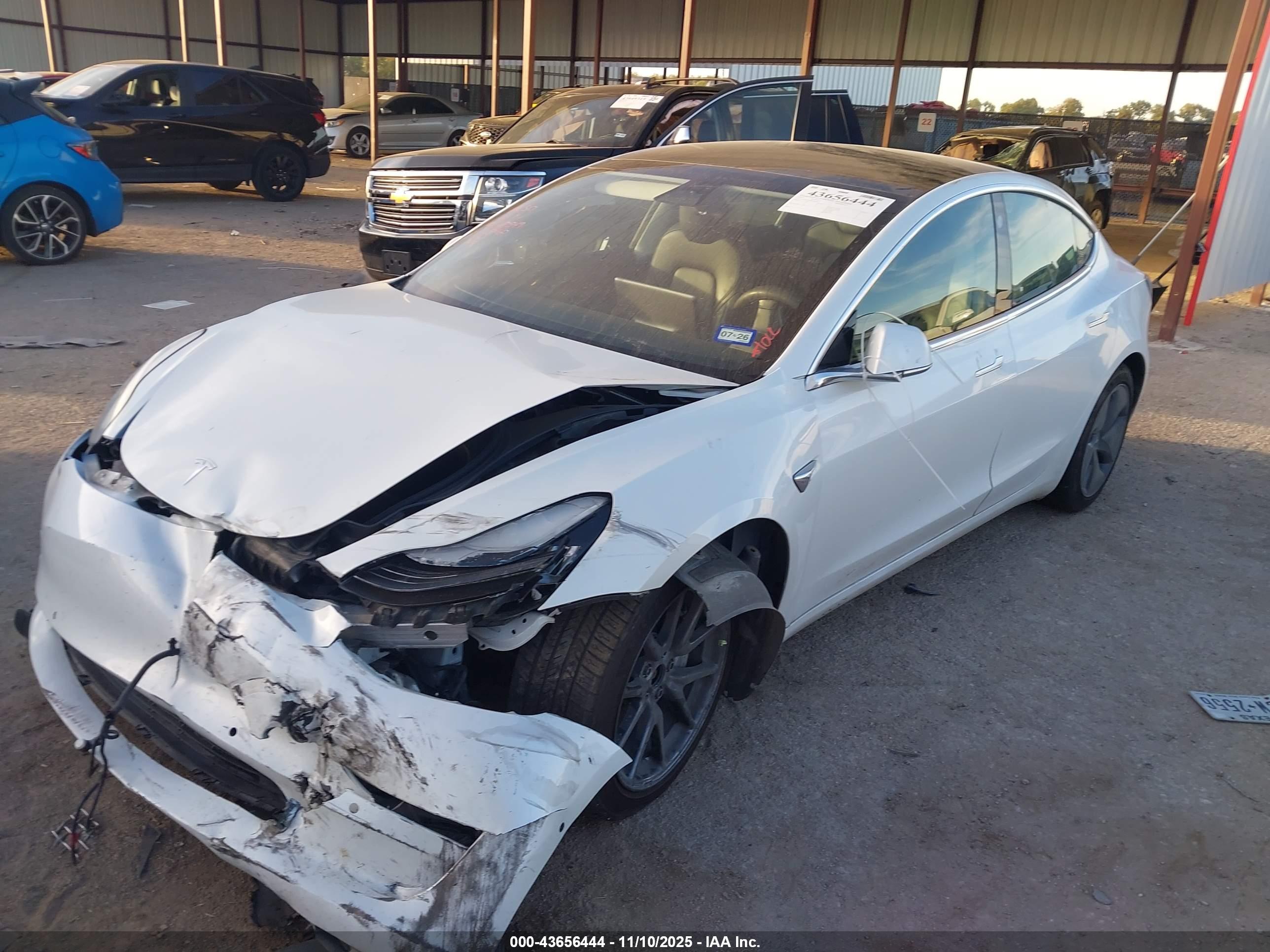 TESLA MODEL image 2
