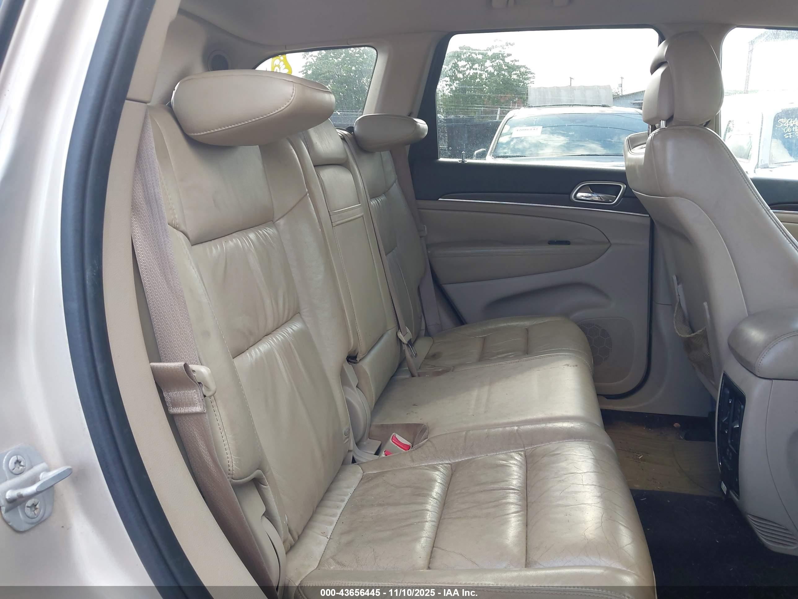 JEEP GRAND image 8