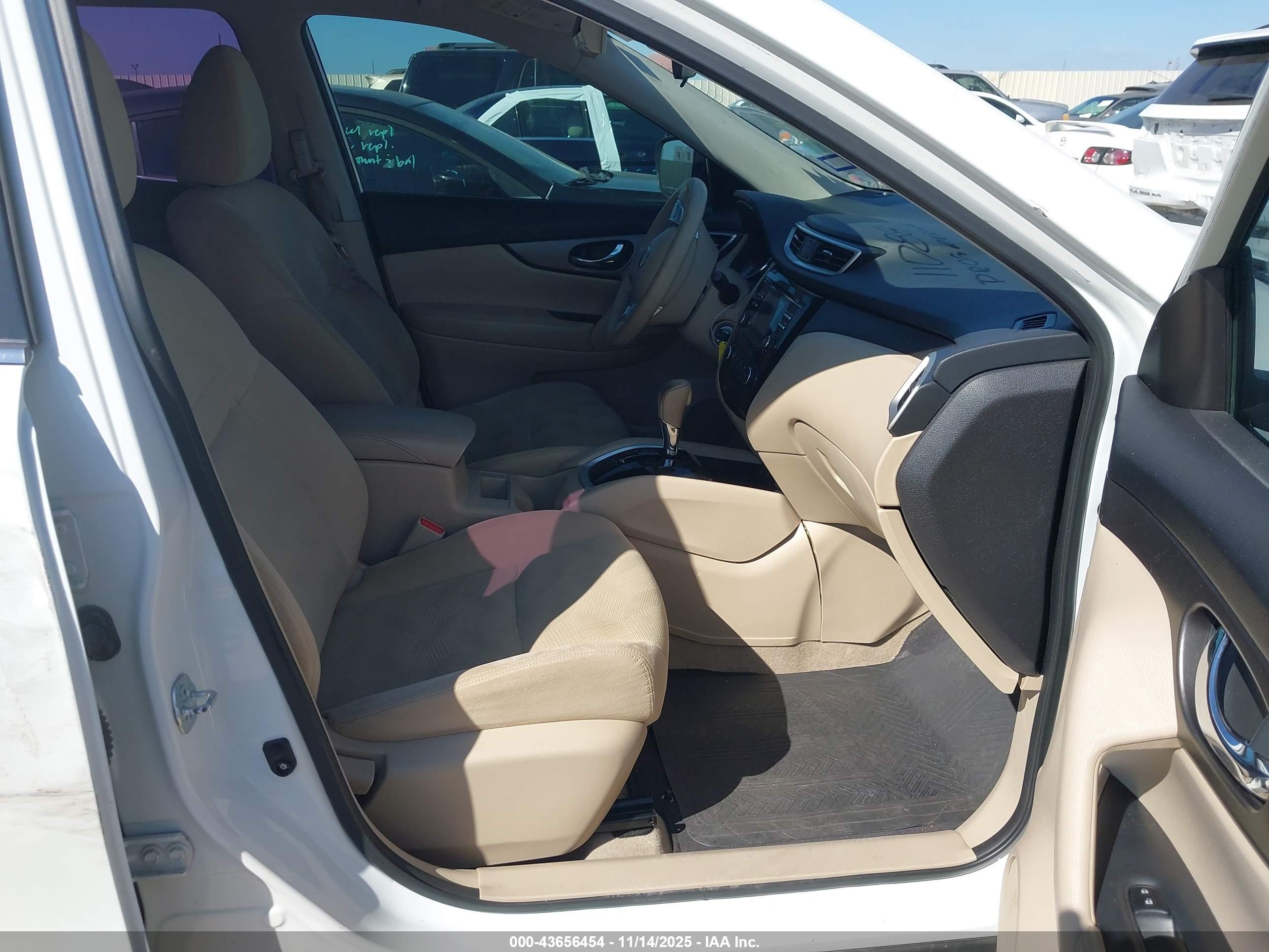 NISSAN ROGUE image 5