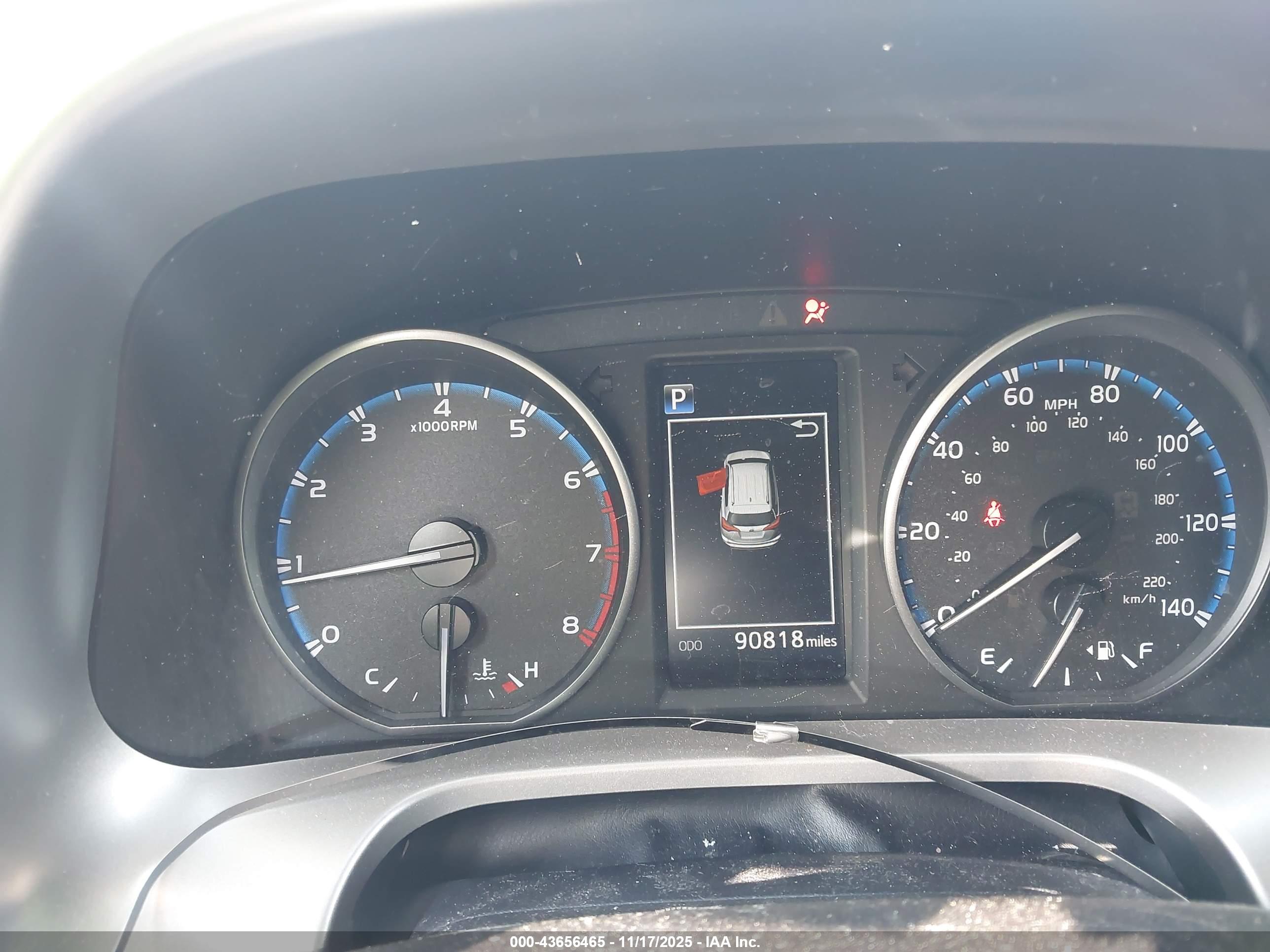 TOYOTA RAV4 image 7