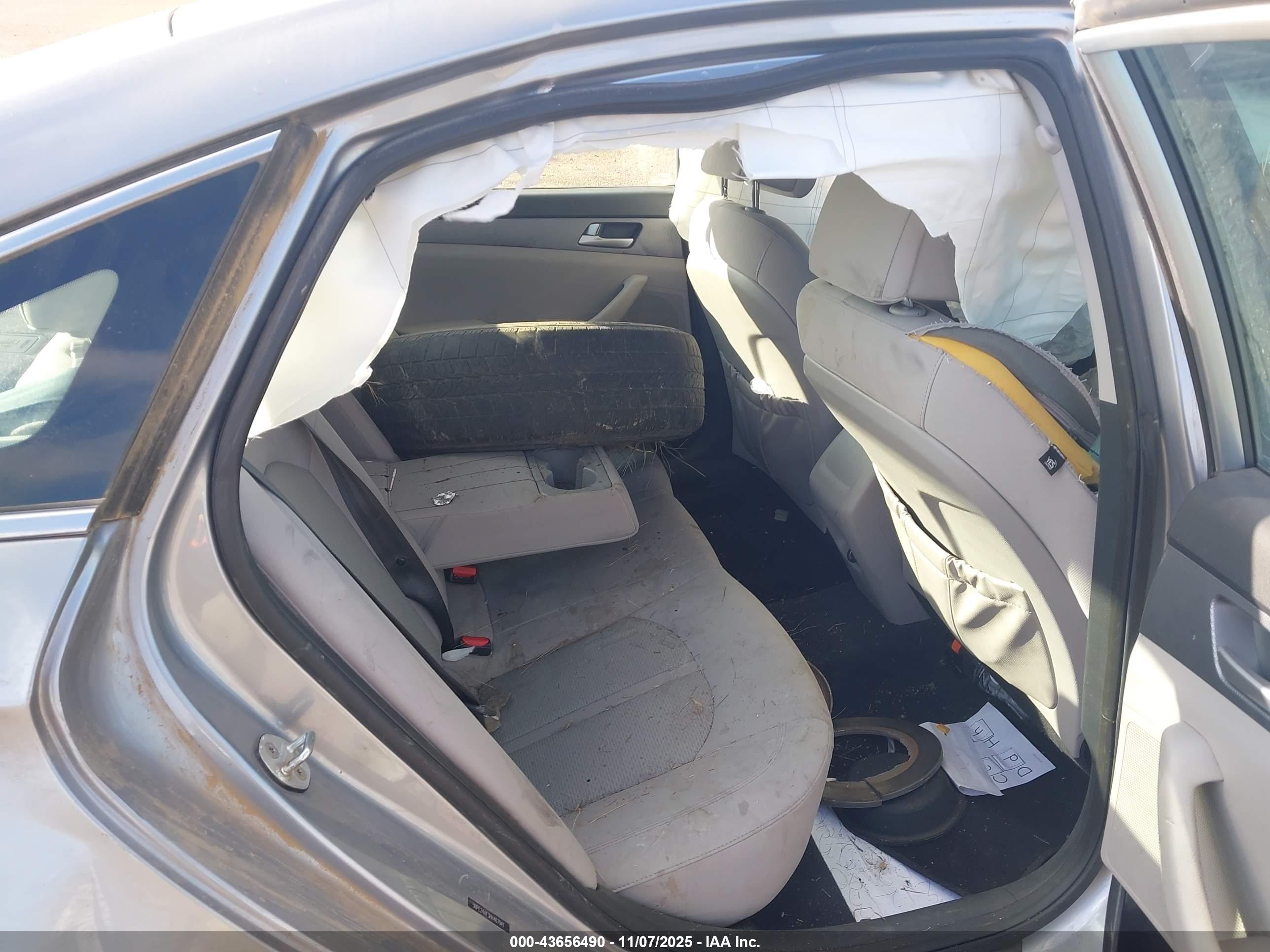 HYUNDAI SONATA image 8