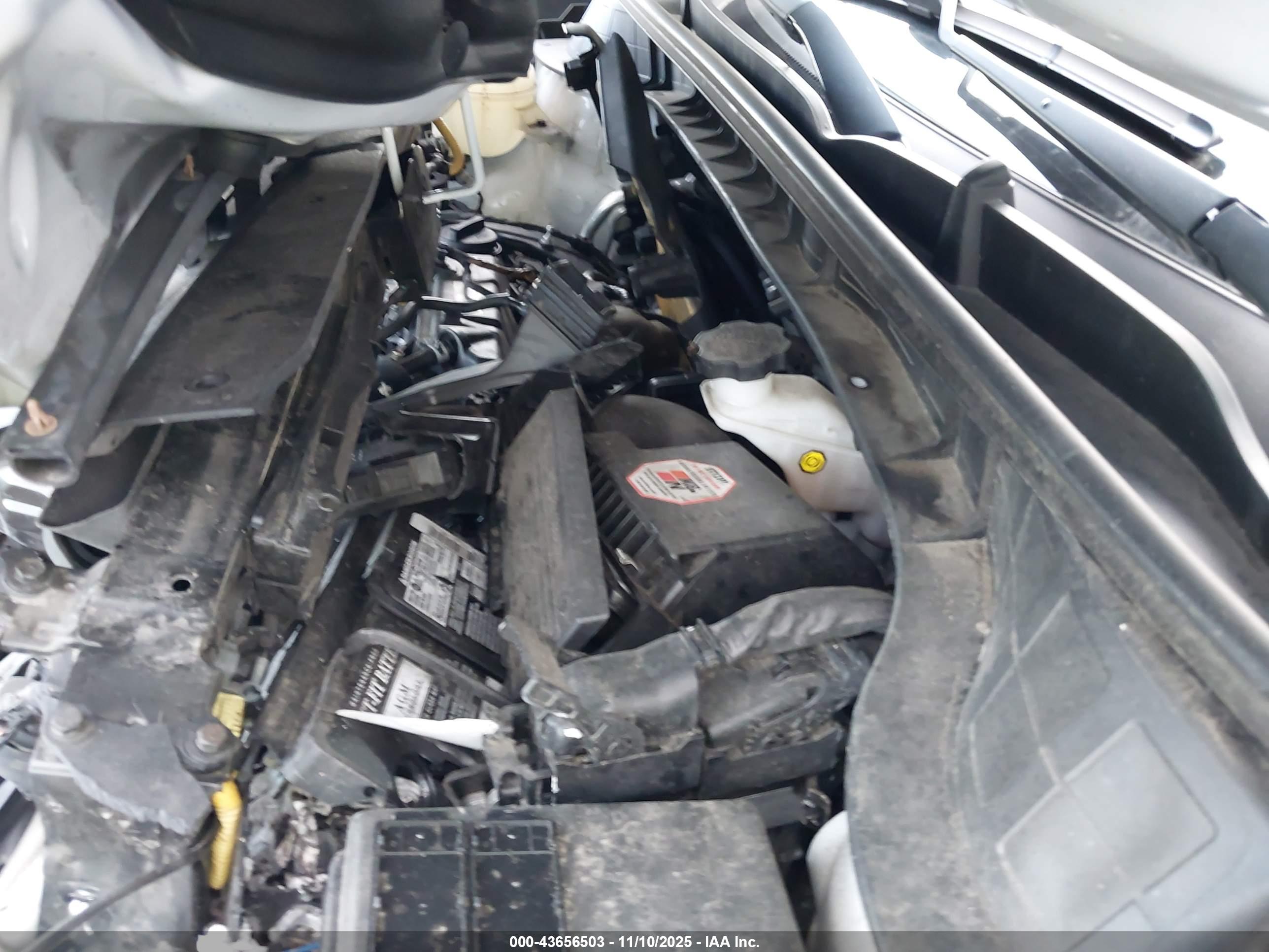 HYUNDAI TUCSON image 10