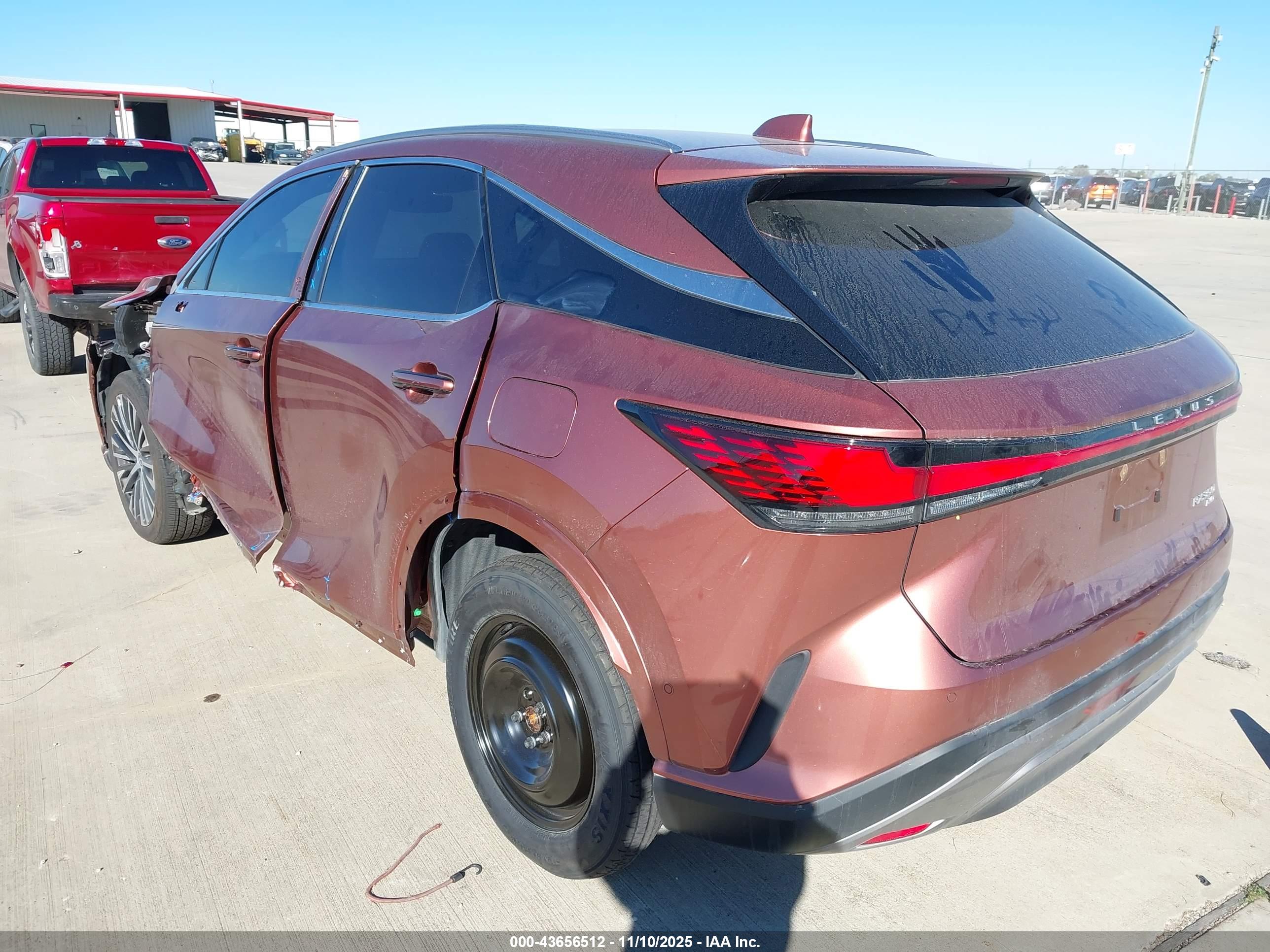 LEXUS RX image 3
