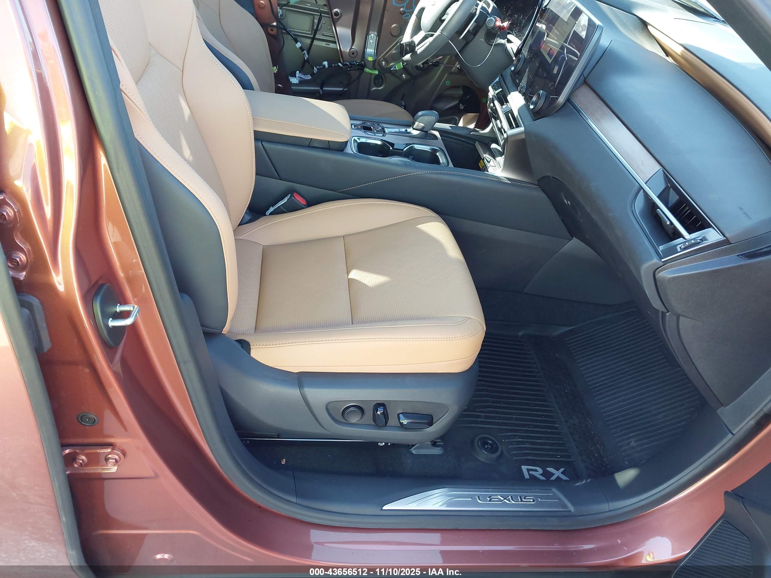 LEXUS RX image 5