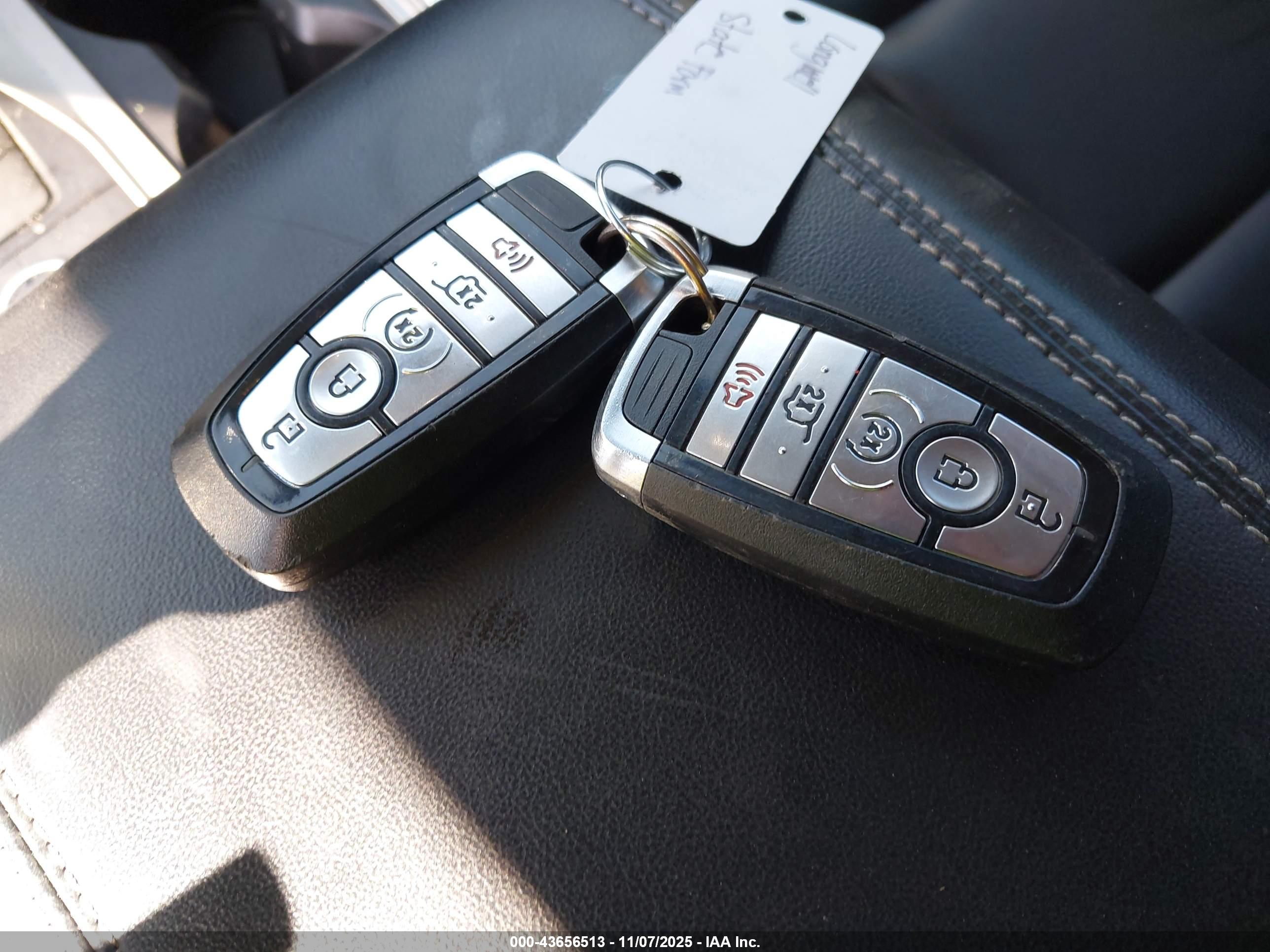 FORD EXPLORER image 11
