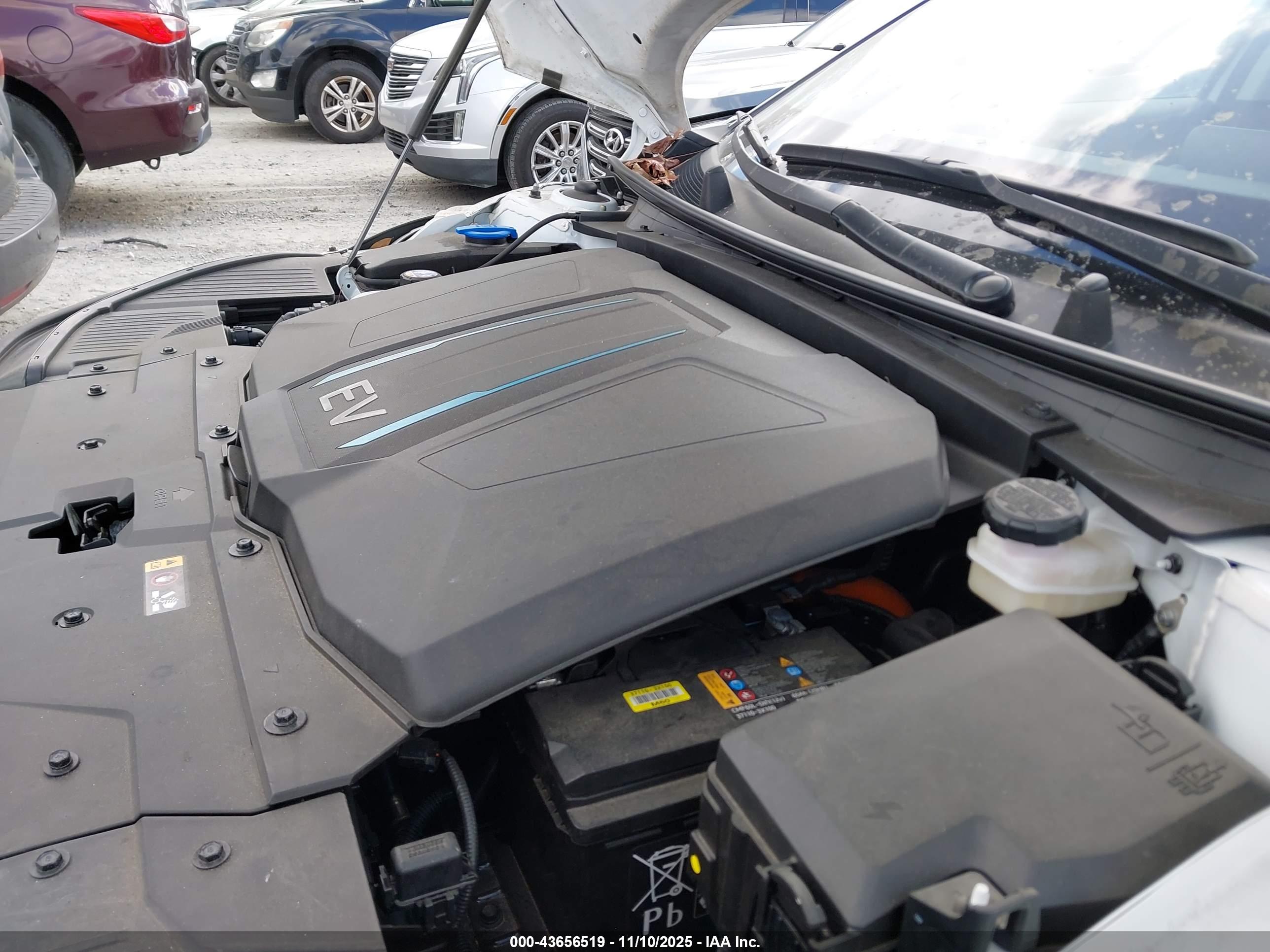 HYUNDAI IONIQ image 10