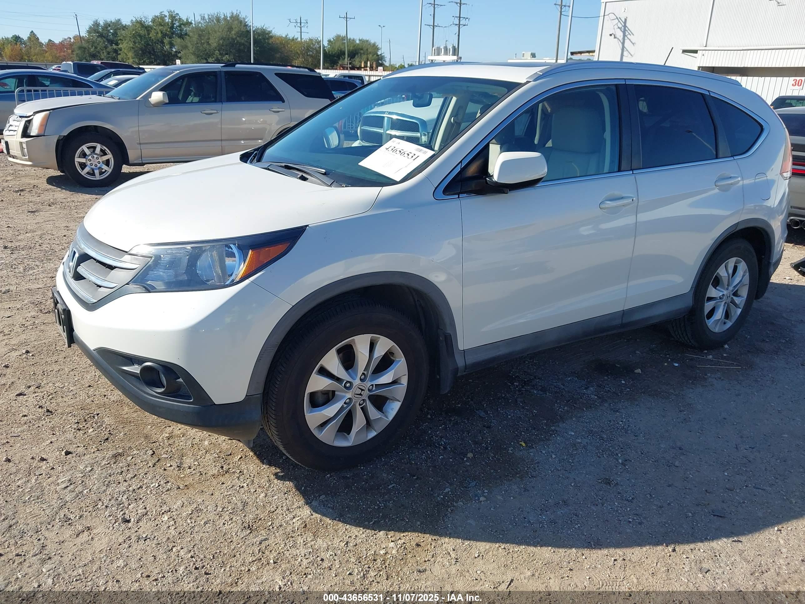 HONDA CR-V image 2