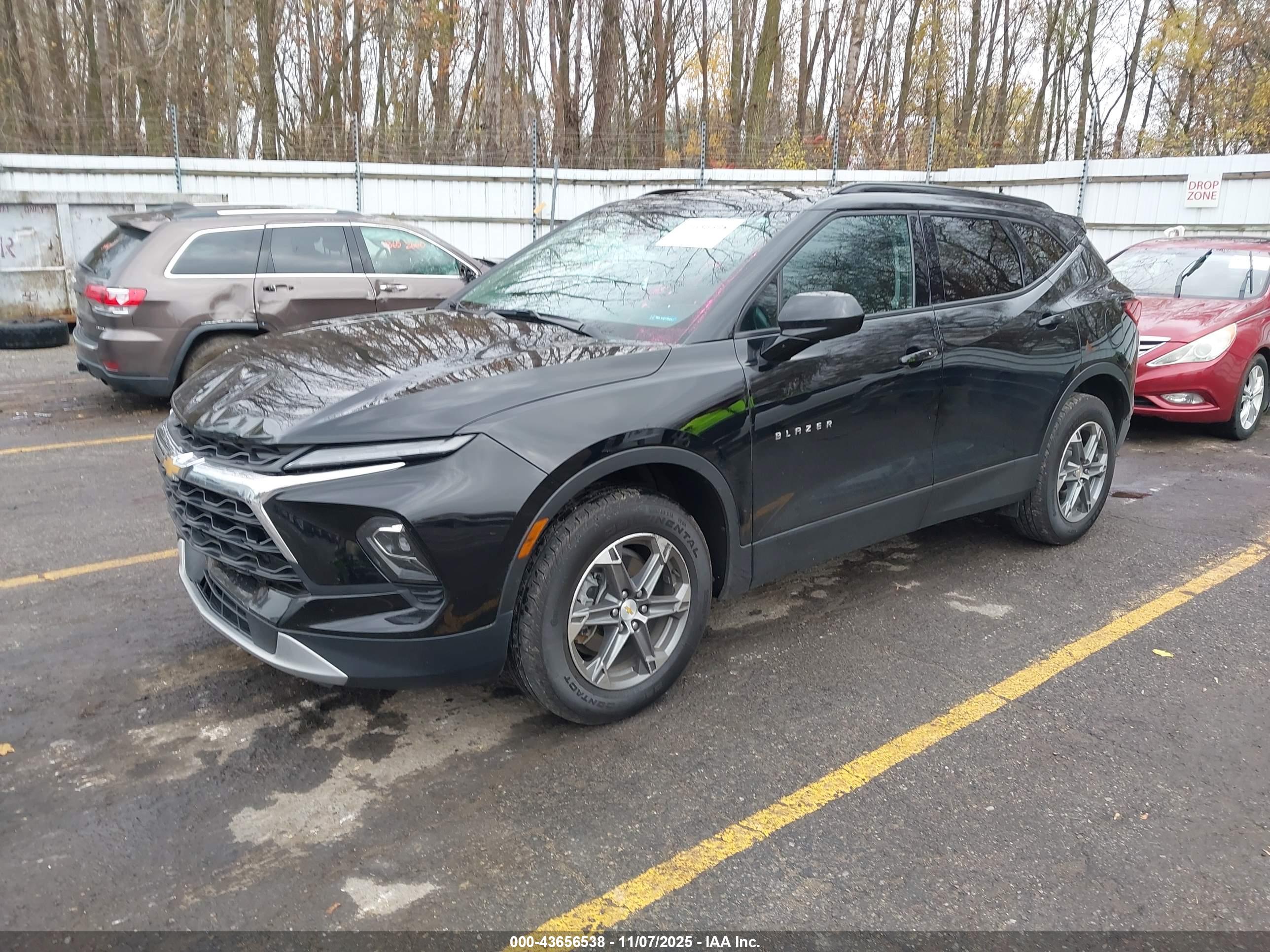 CHEVROLET BLAZER image 2