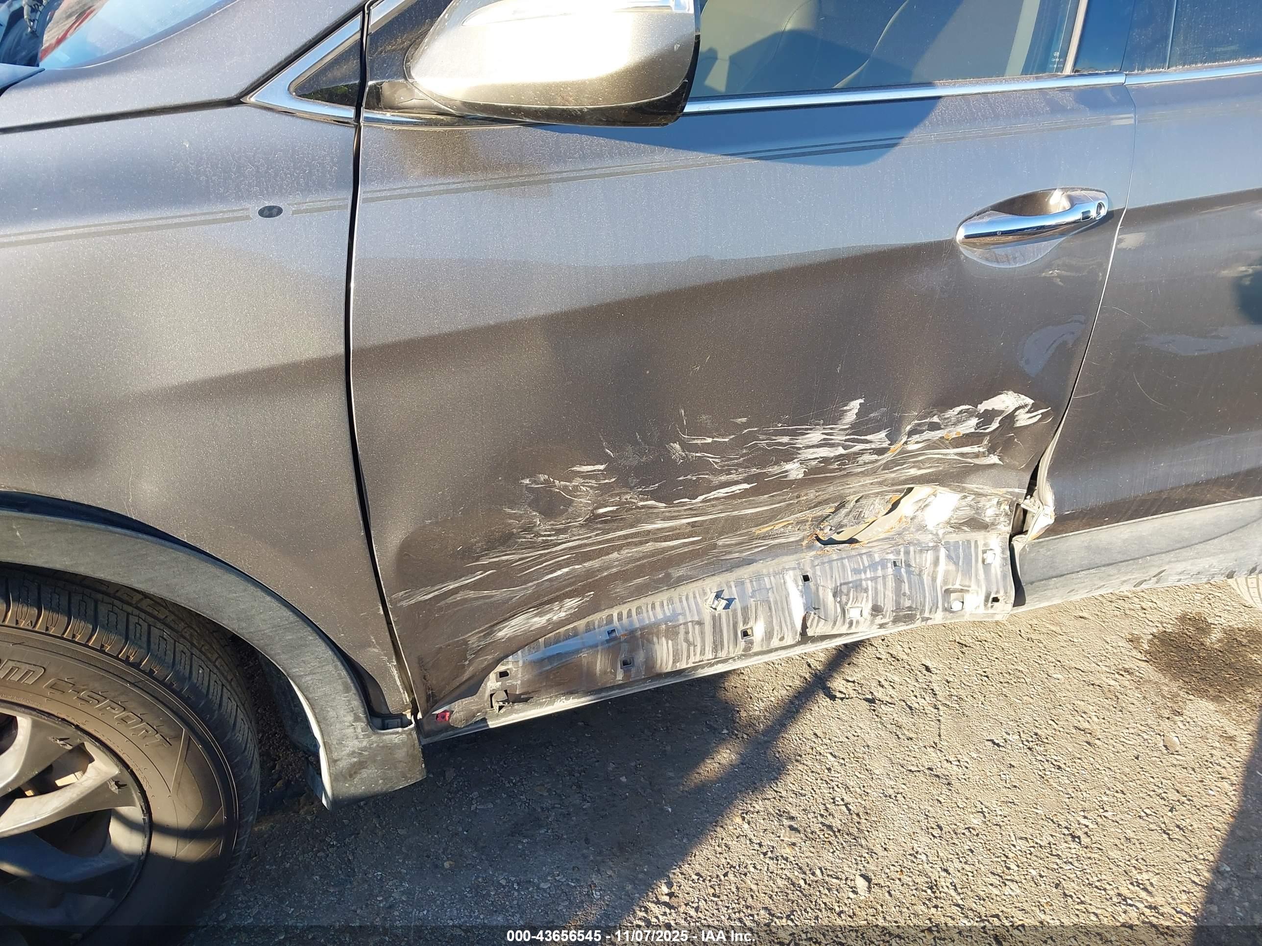 HYUNDAI SANTA image 6