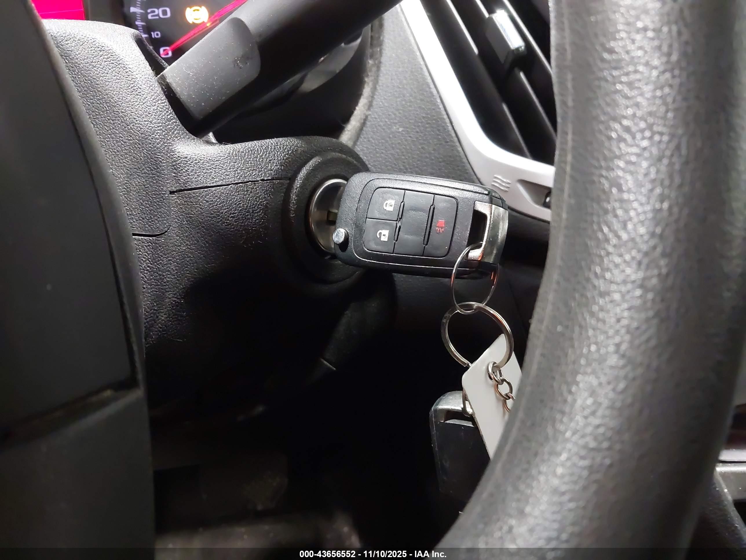 GMC TERRAIN image 11