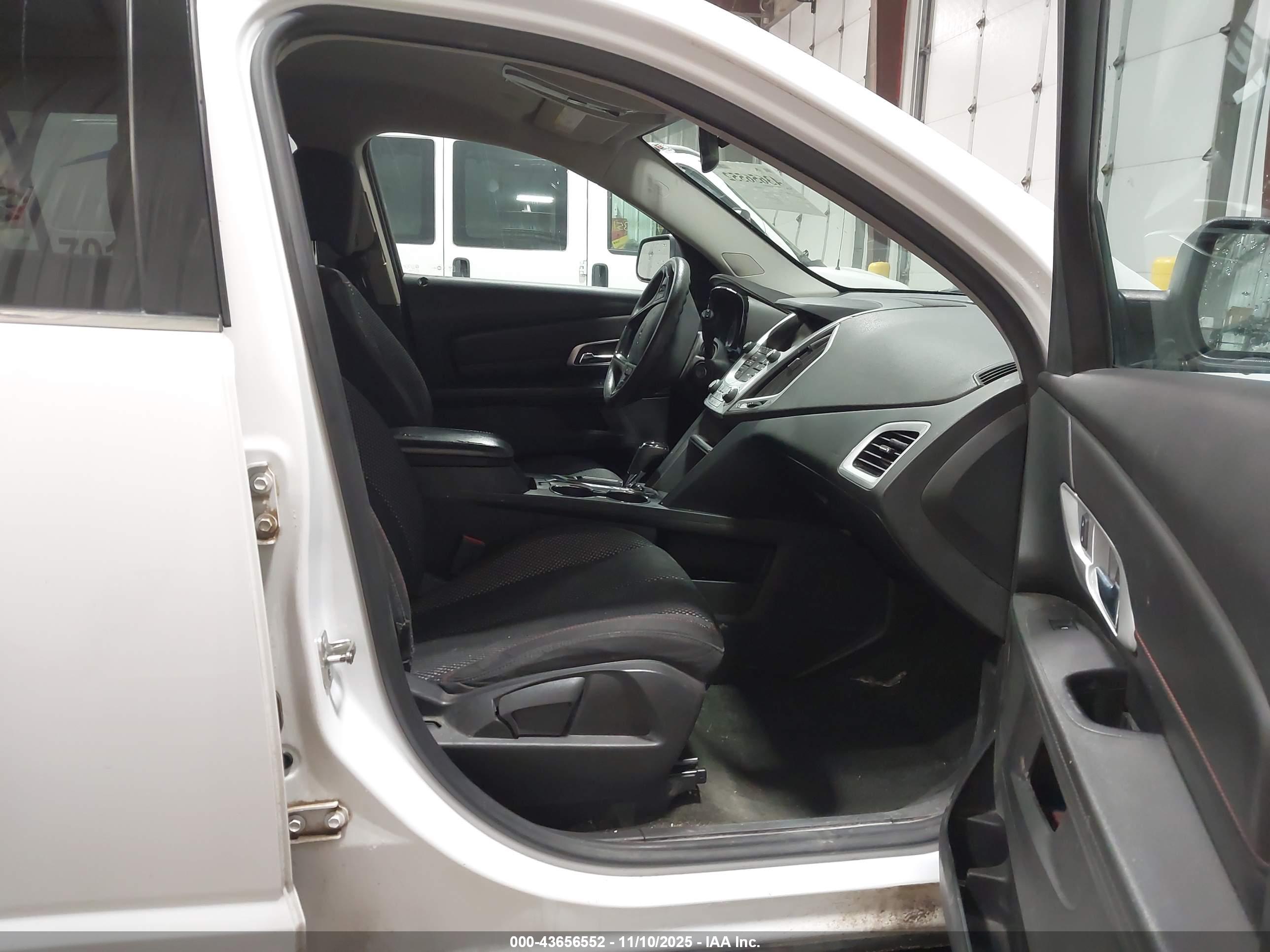 GMC TERRAIN image 5