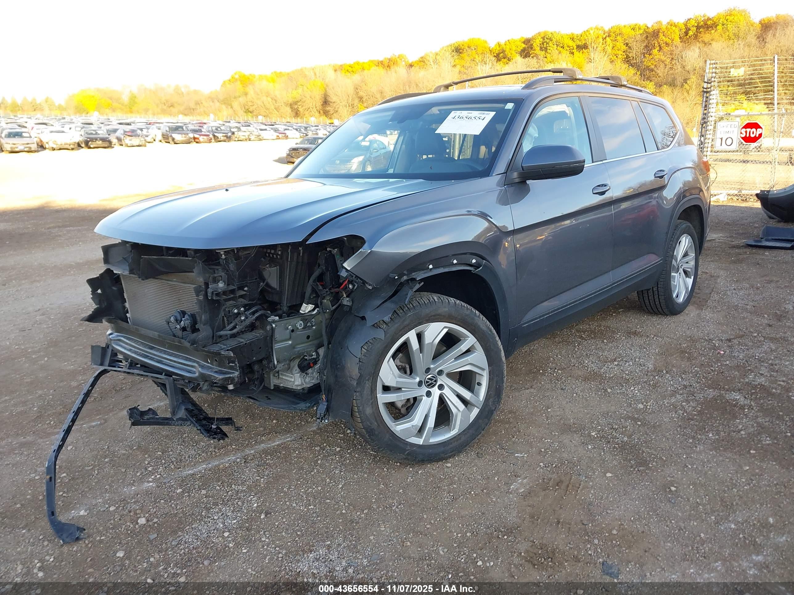VOLKSWAGEN ATLAS image 2