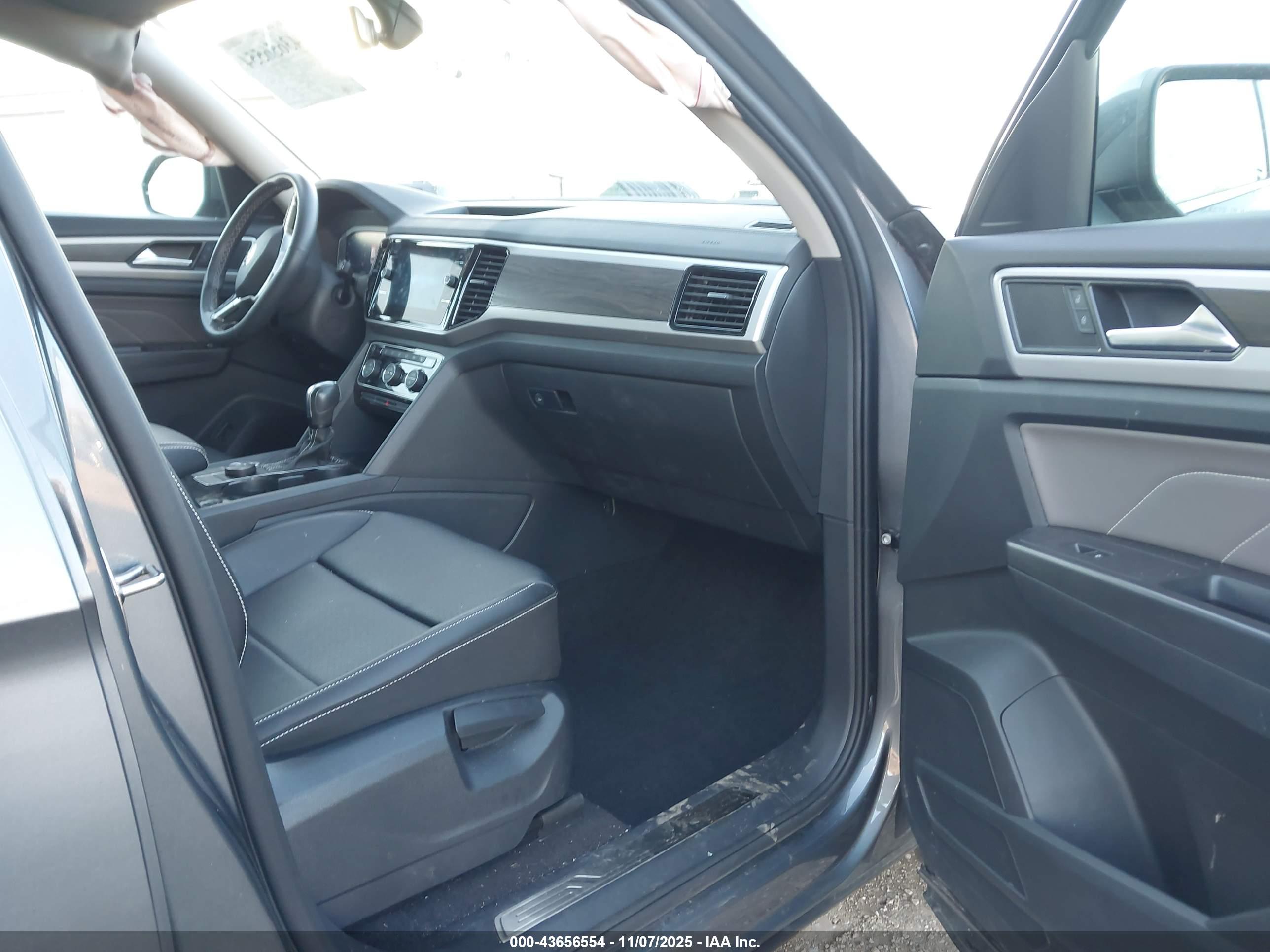 VOLKSWAGEN ATLAS image 5