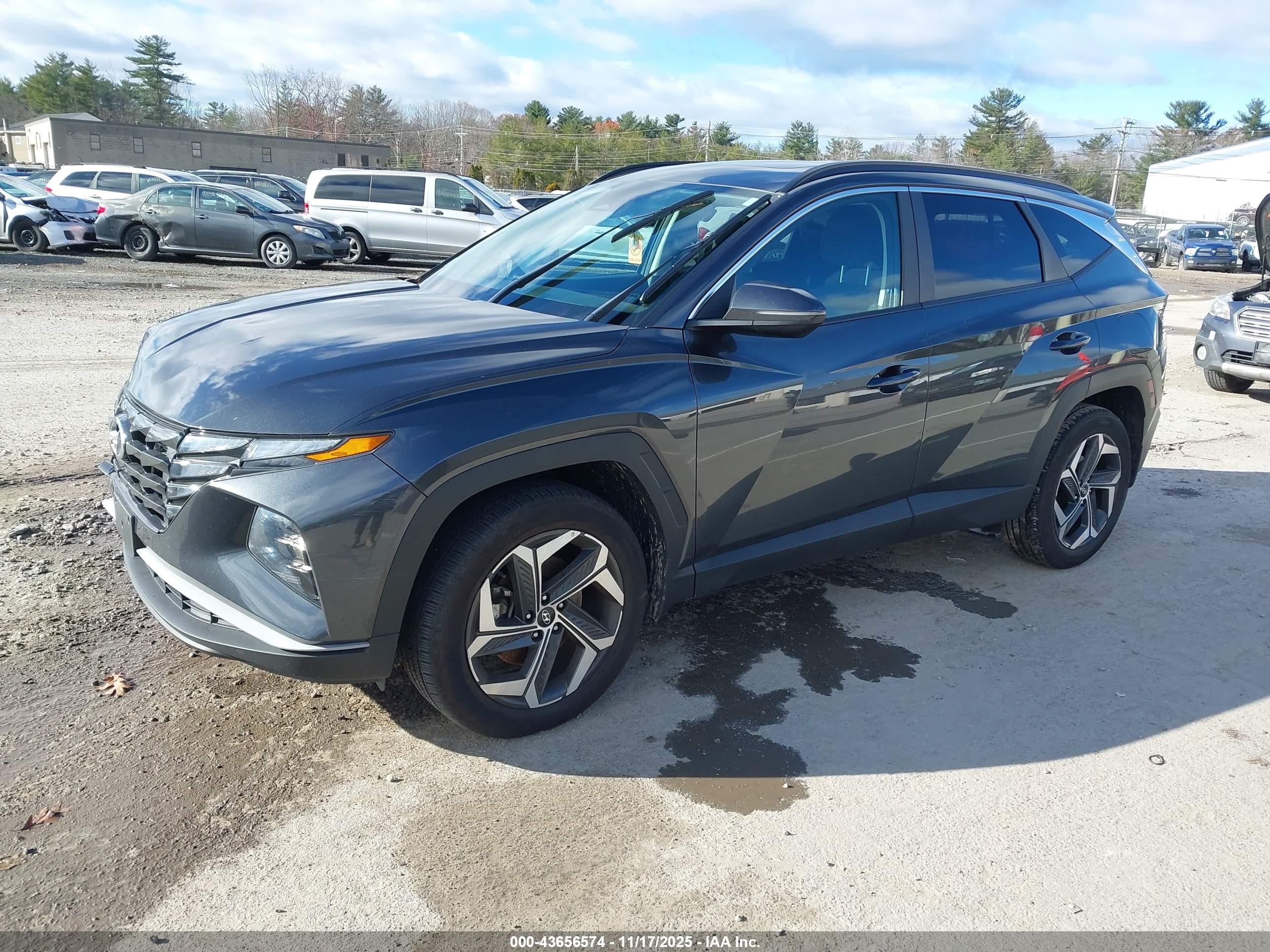 HYUNDAI TUCSON image 2