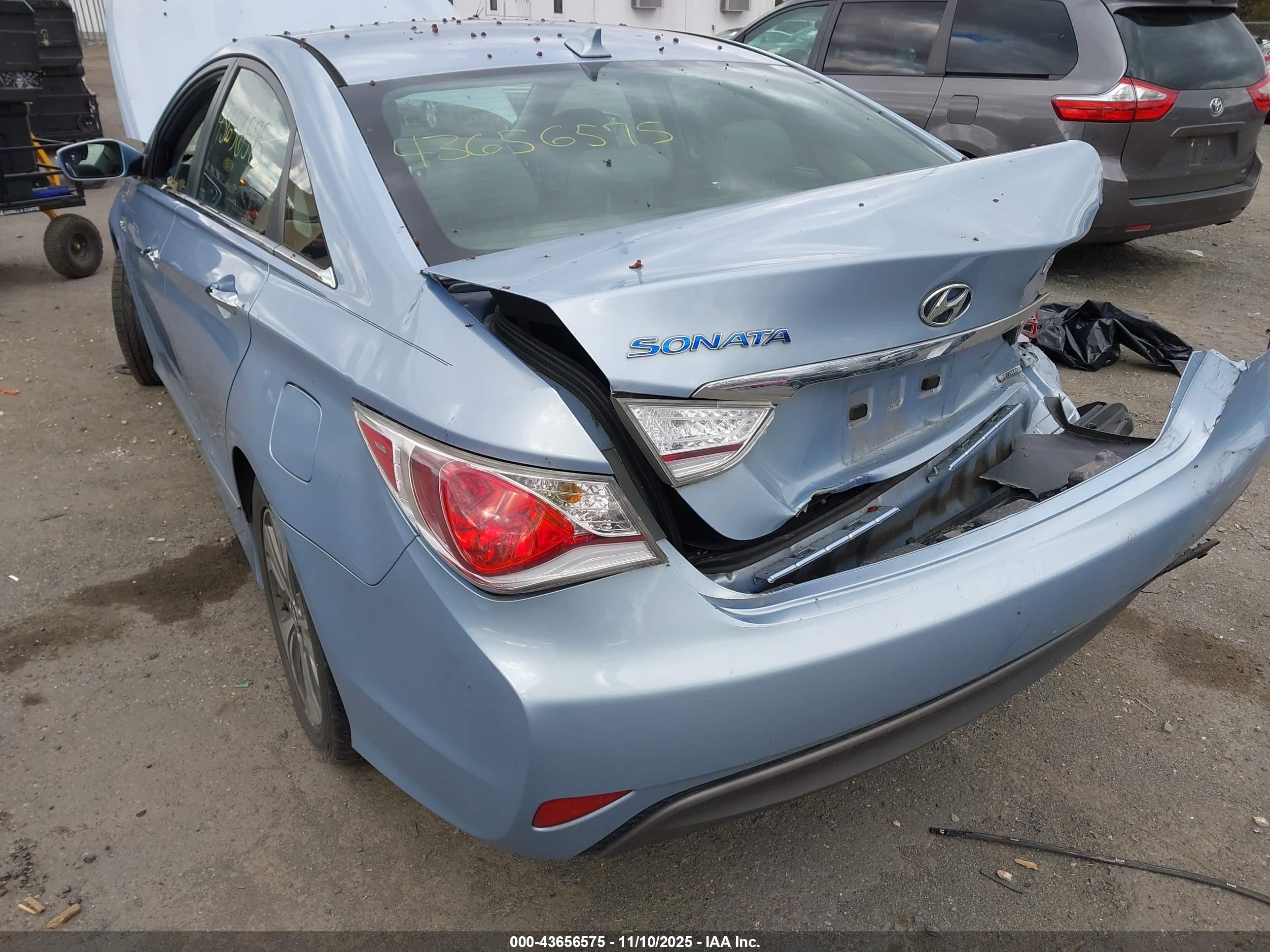 HYUNDAI SONATA image 6