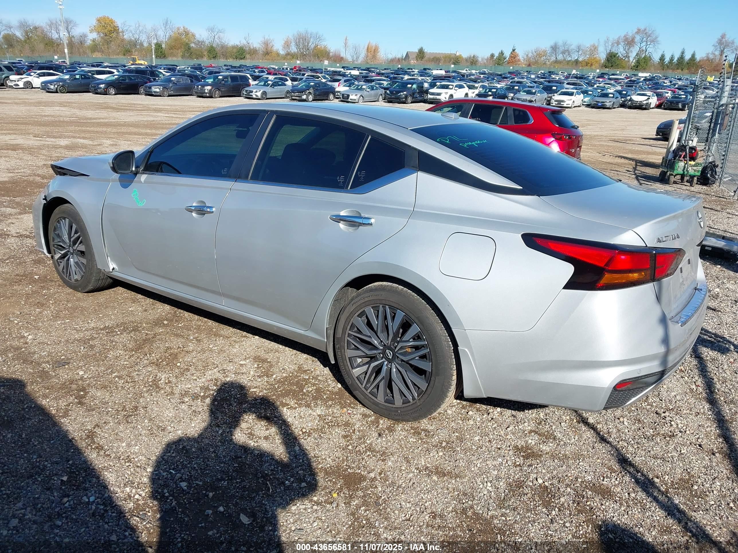 NISSAN ALTIMA image 3