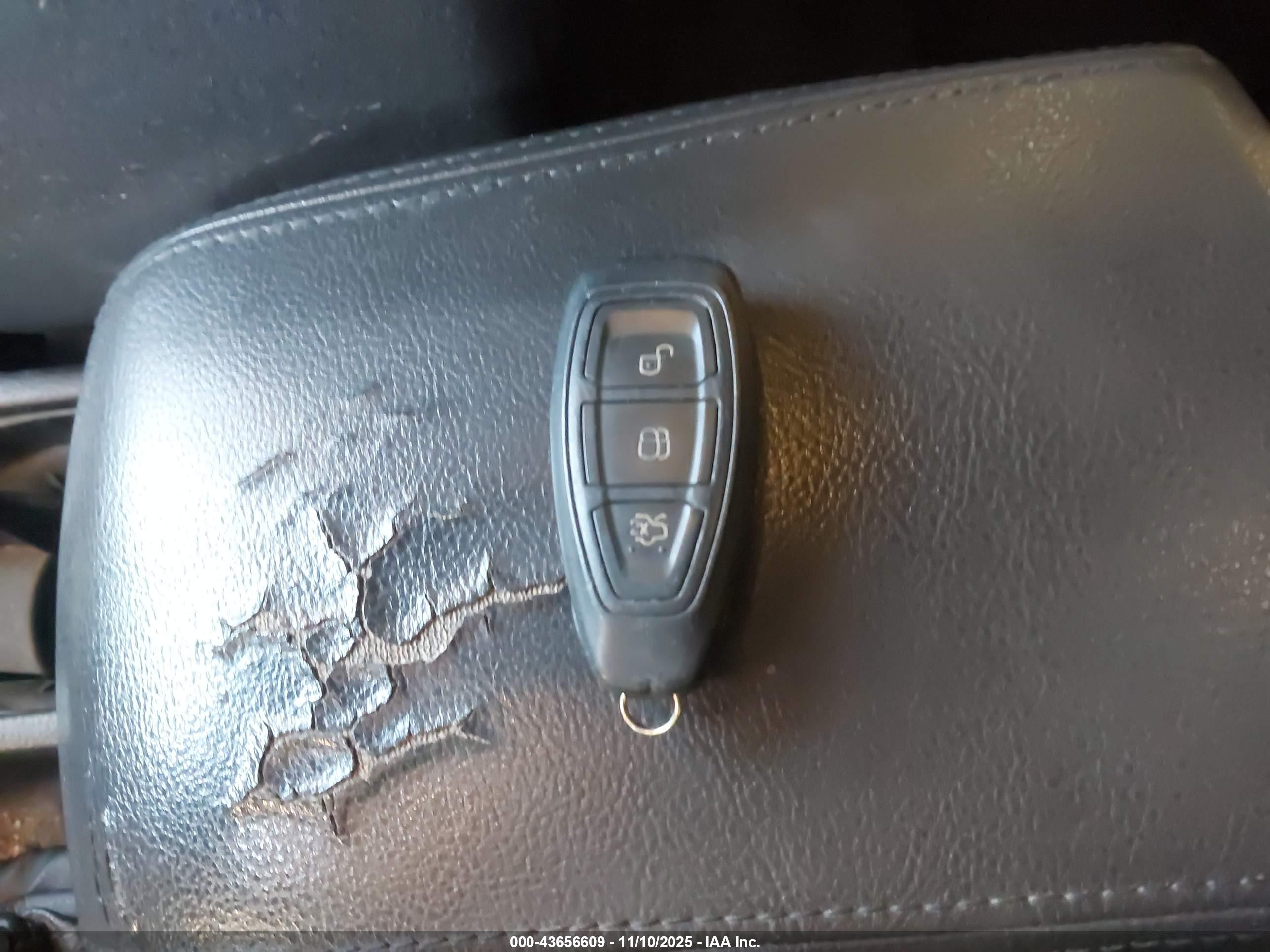 FORD FOCUS image 11