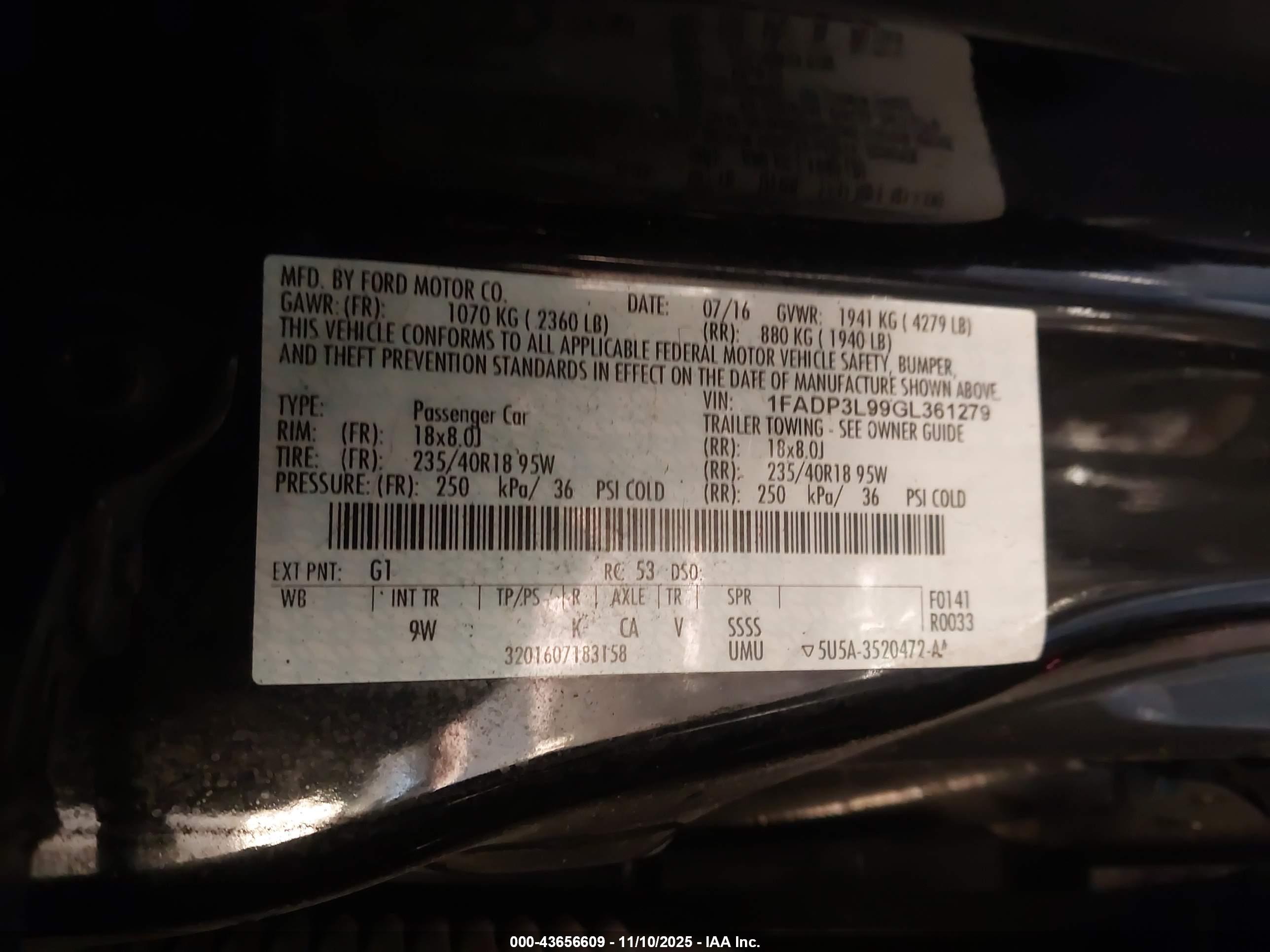 FORD FOCUS image 9