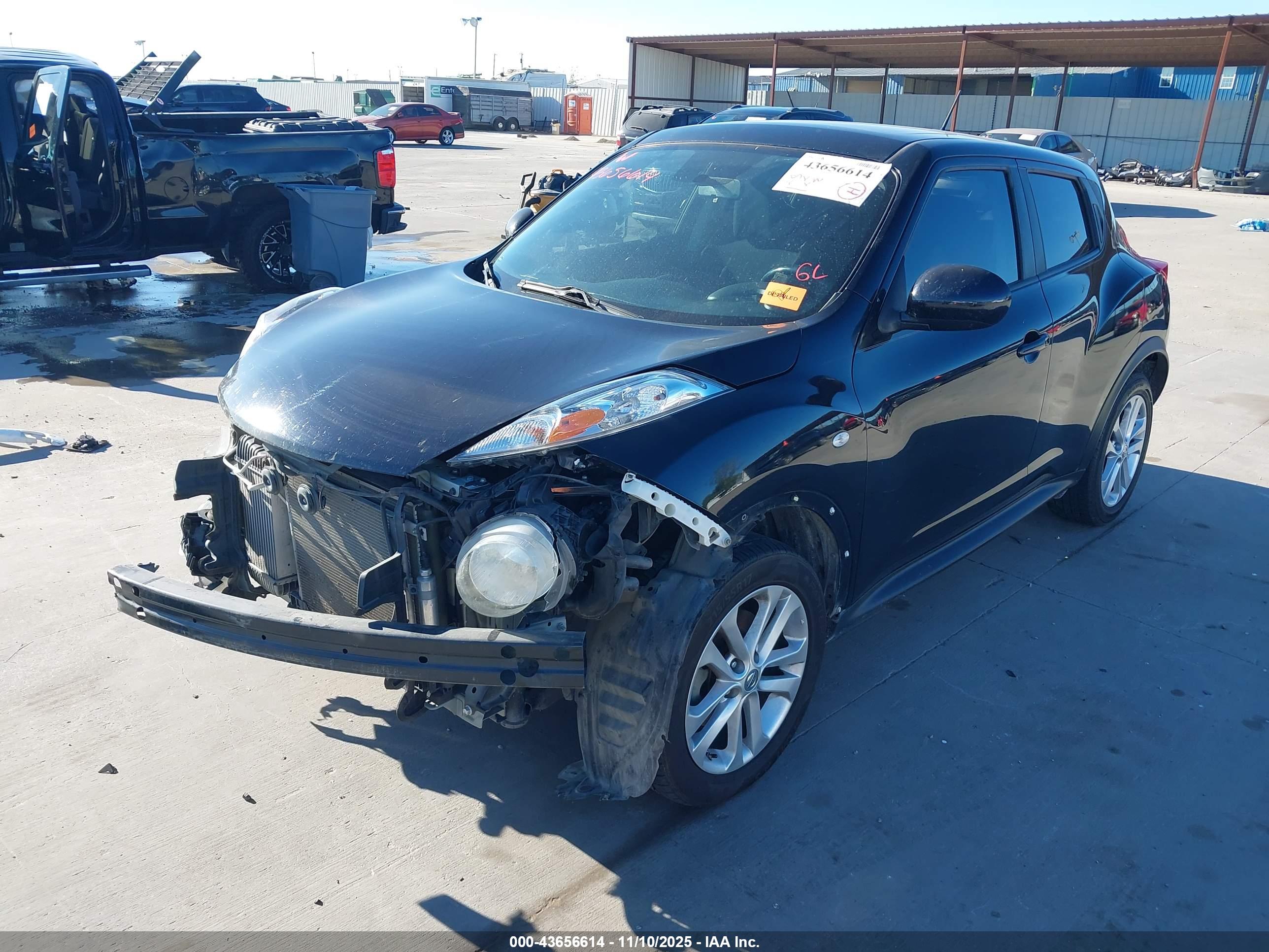 NISSAN JUKE image 2