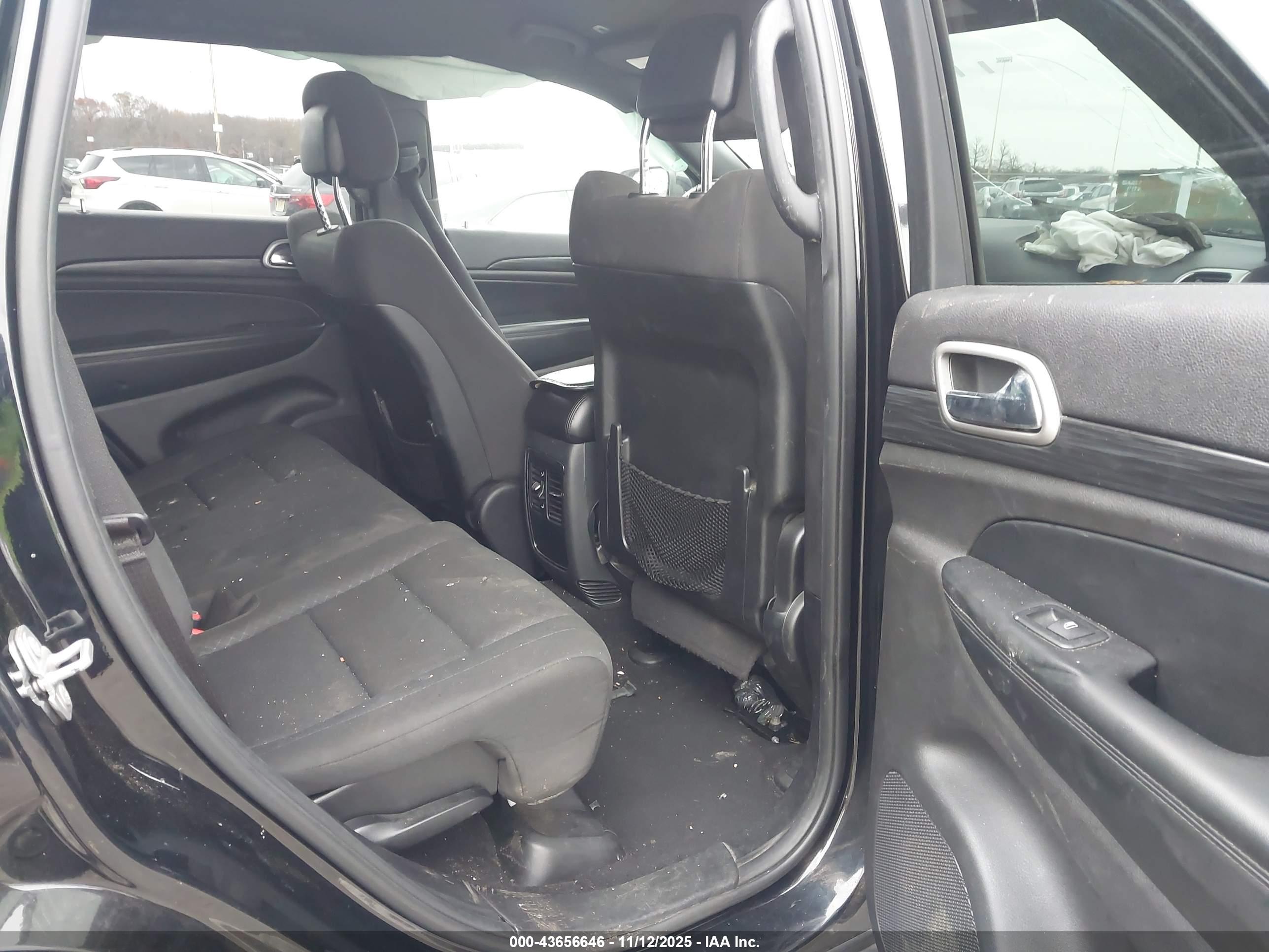 JEEP GRAND image 8
