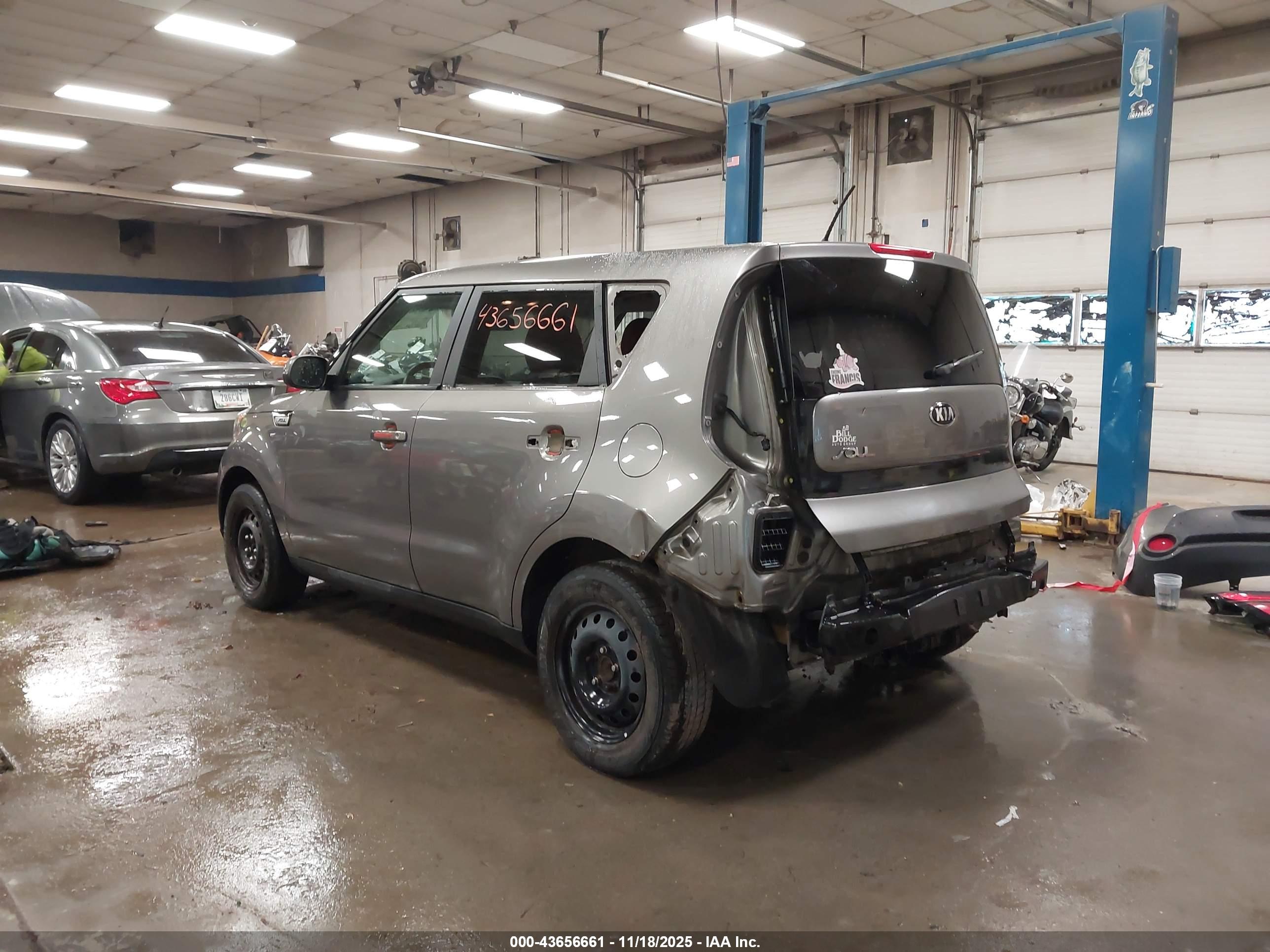 KIA SOUL image 3