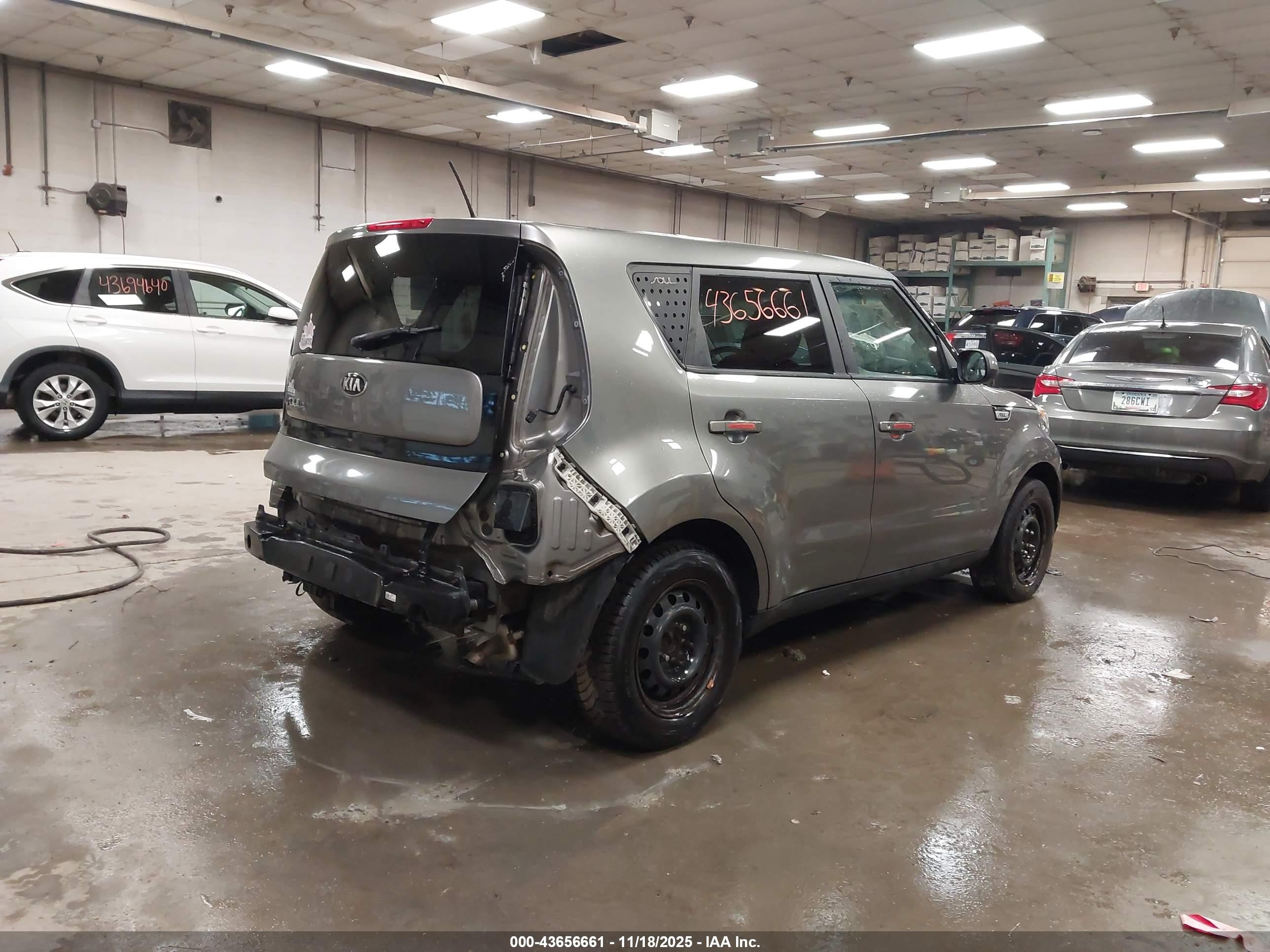 KIA SOUL image 4