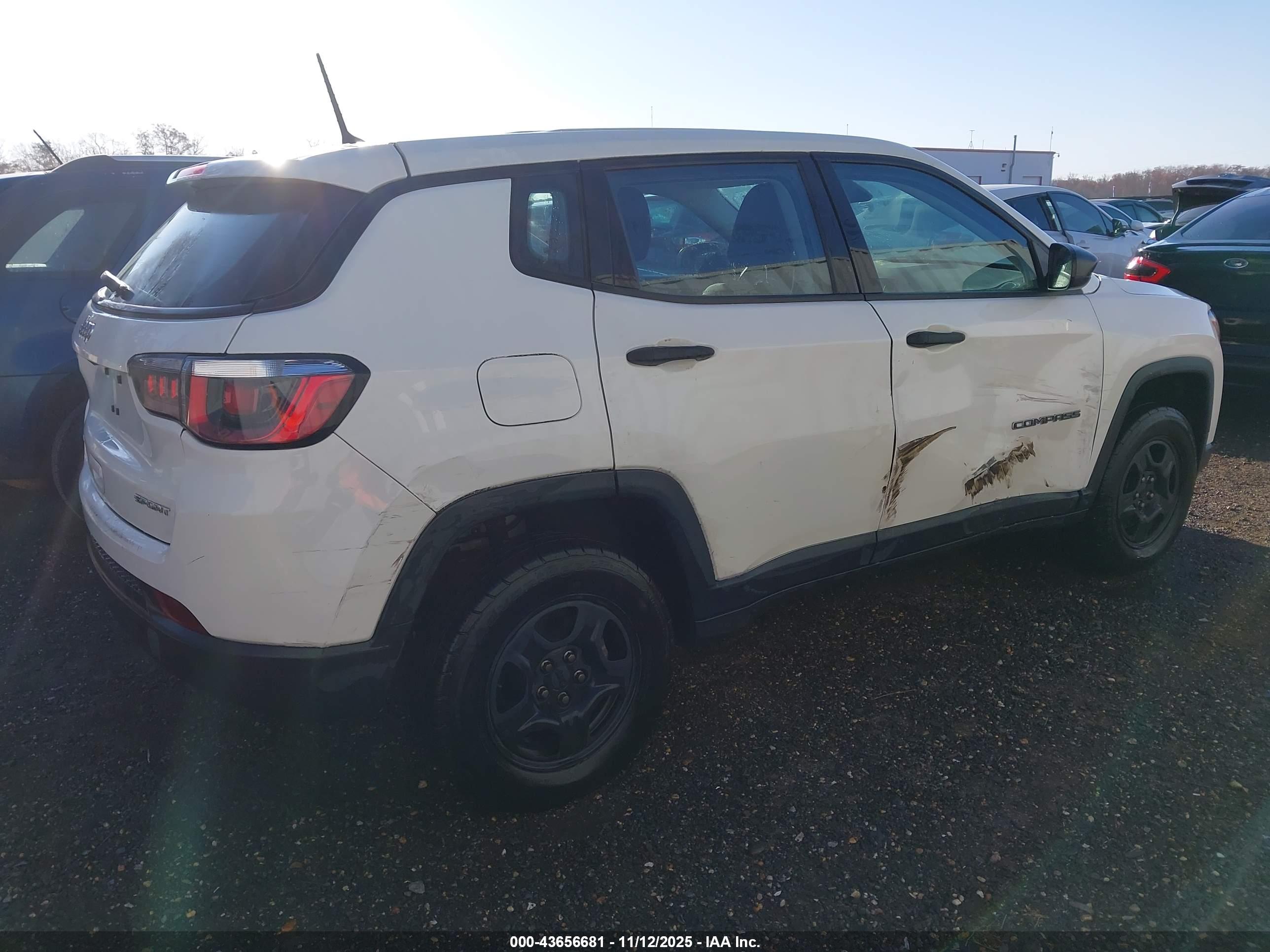 JEEP COMPASS image 4