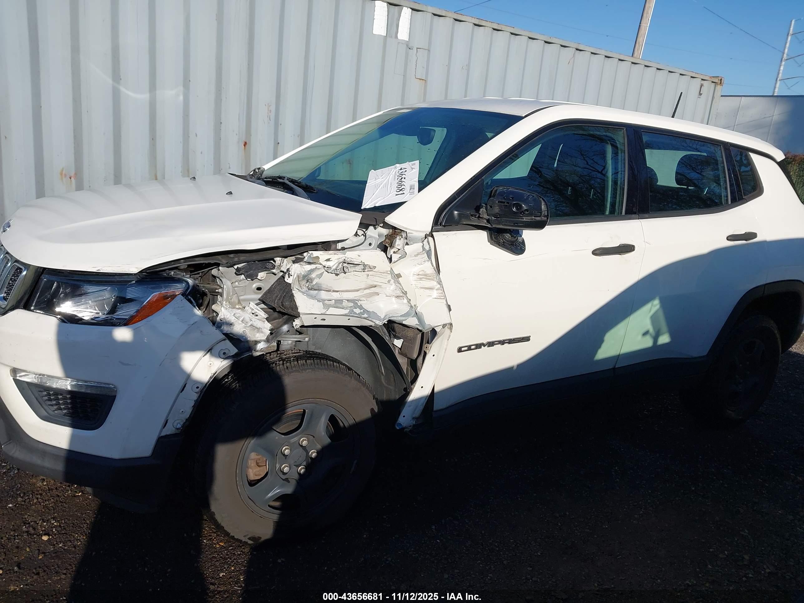JEEP COMPASS image 6