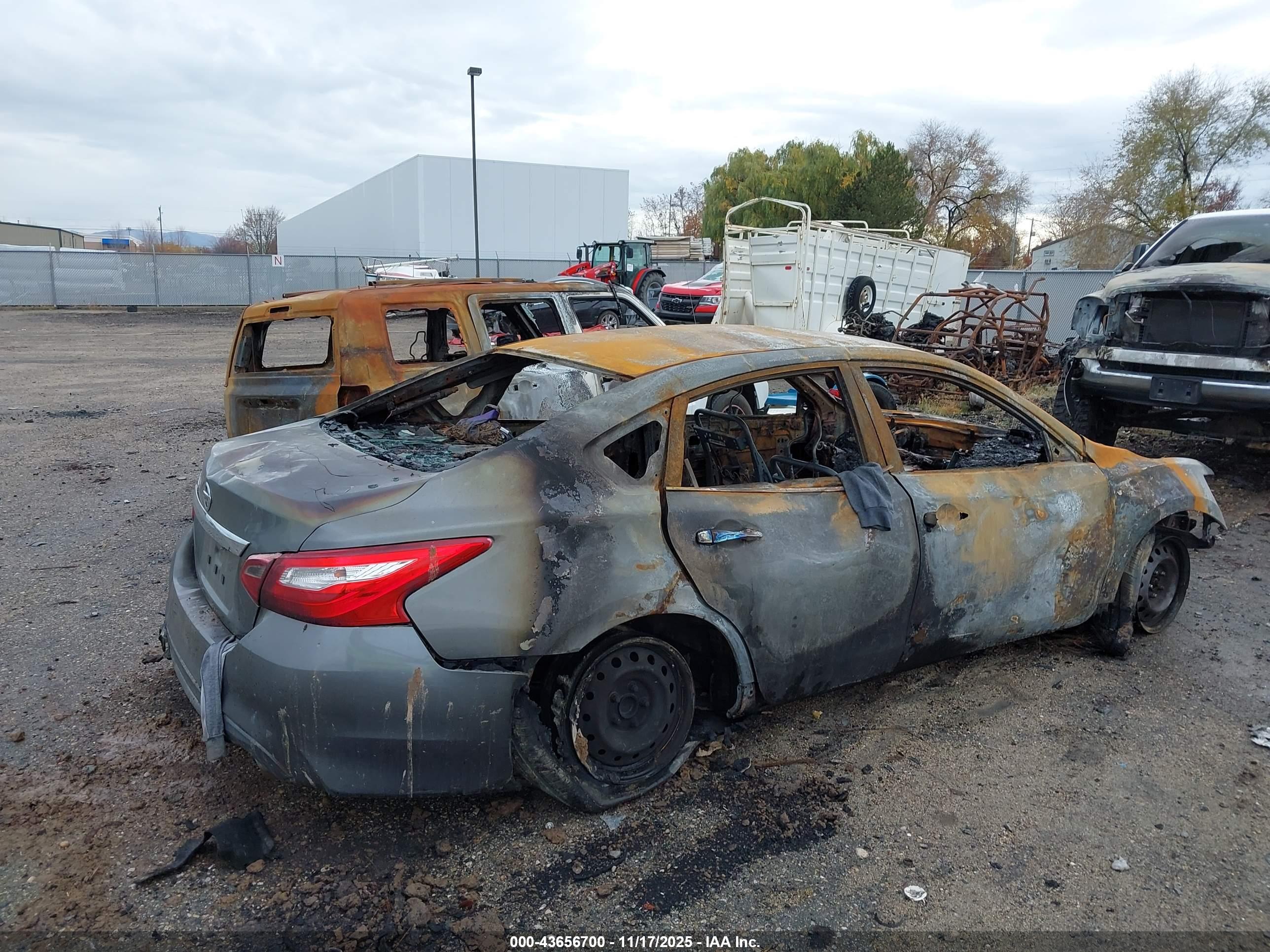 NISSAN ALTIMA image 4