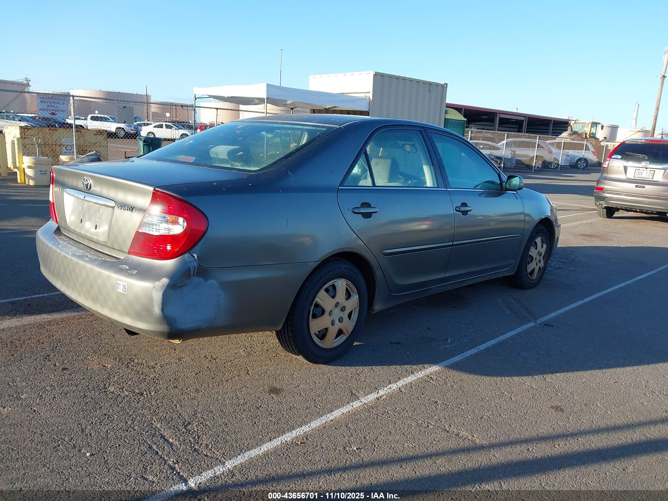 TOYOTA CAMRY image 4