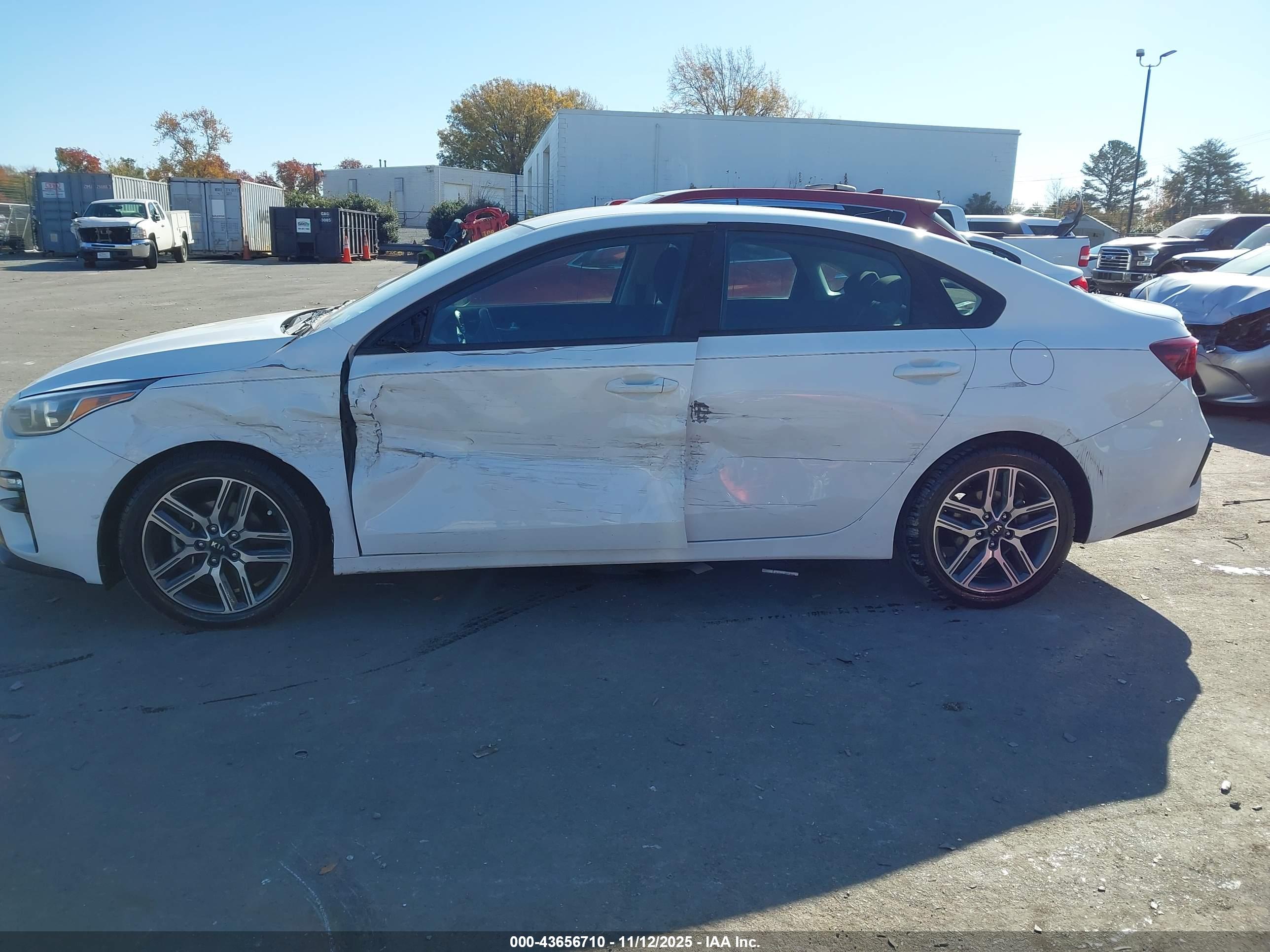 KIA FORTE image 6