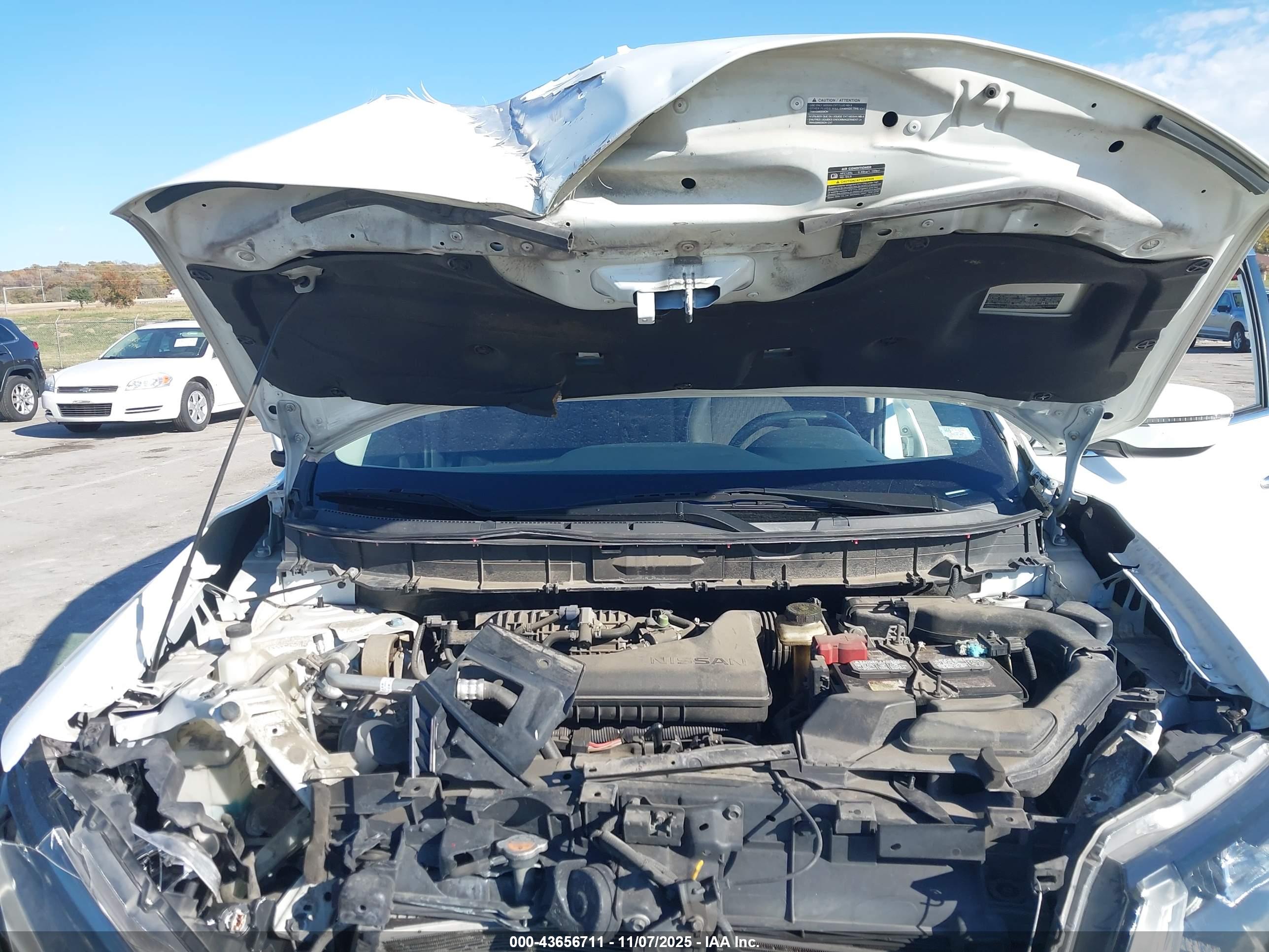 NISSAN ROGUE image 10