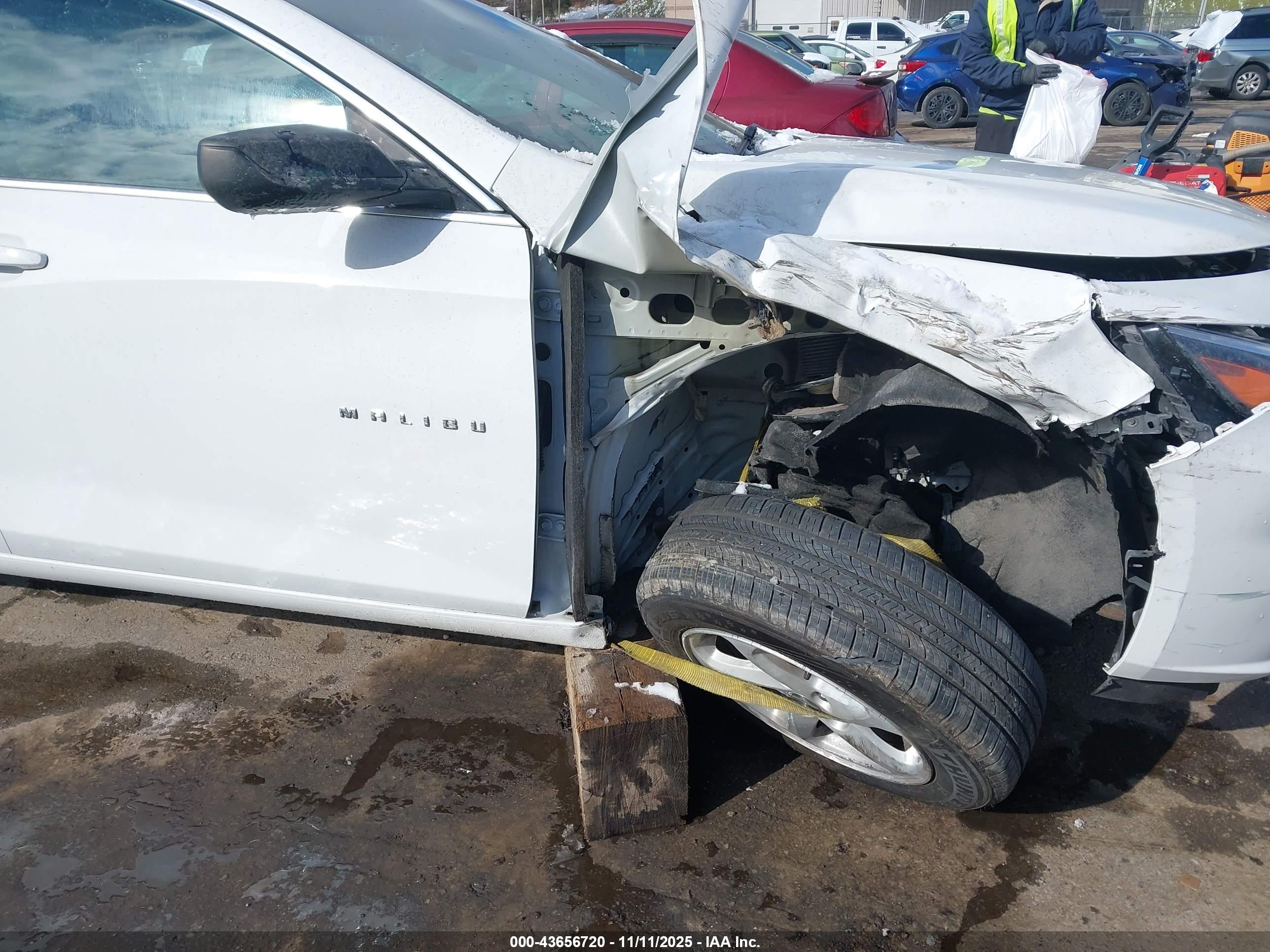 CHEVROLET MALIBU image 6