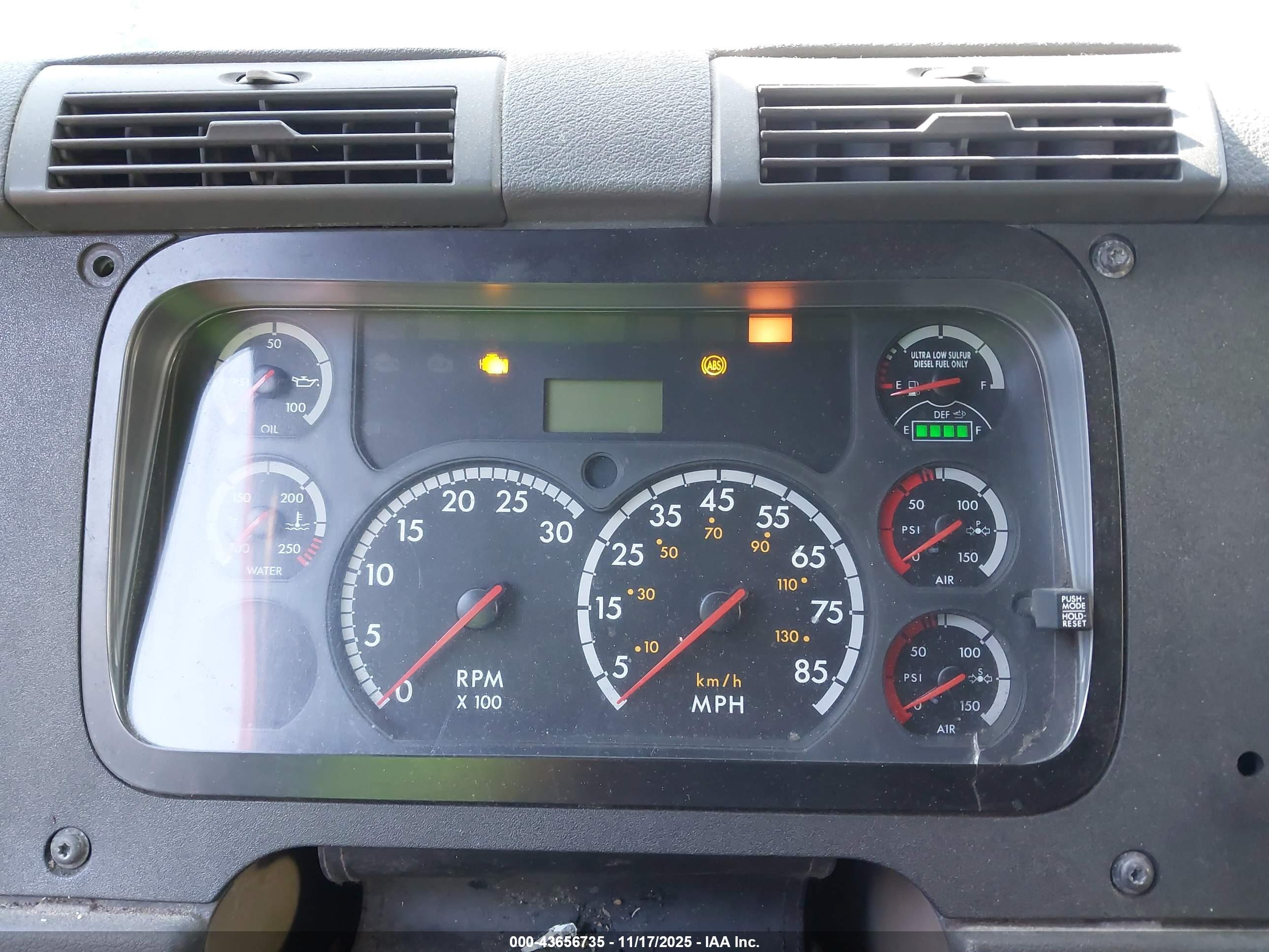 FREIGHTLINER CASCADIA image 6