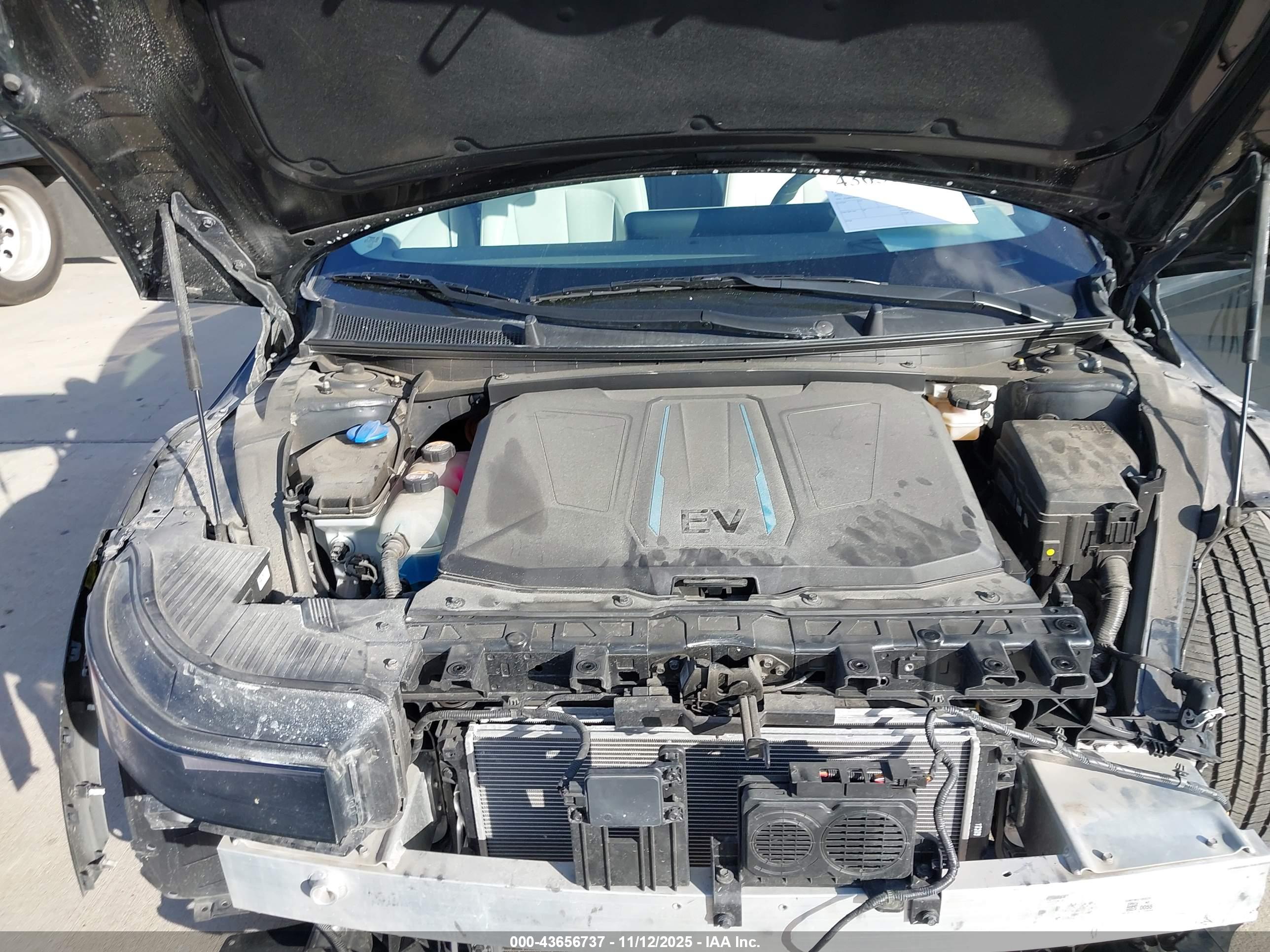 HYUNDAI IONIQ image 10