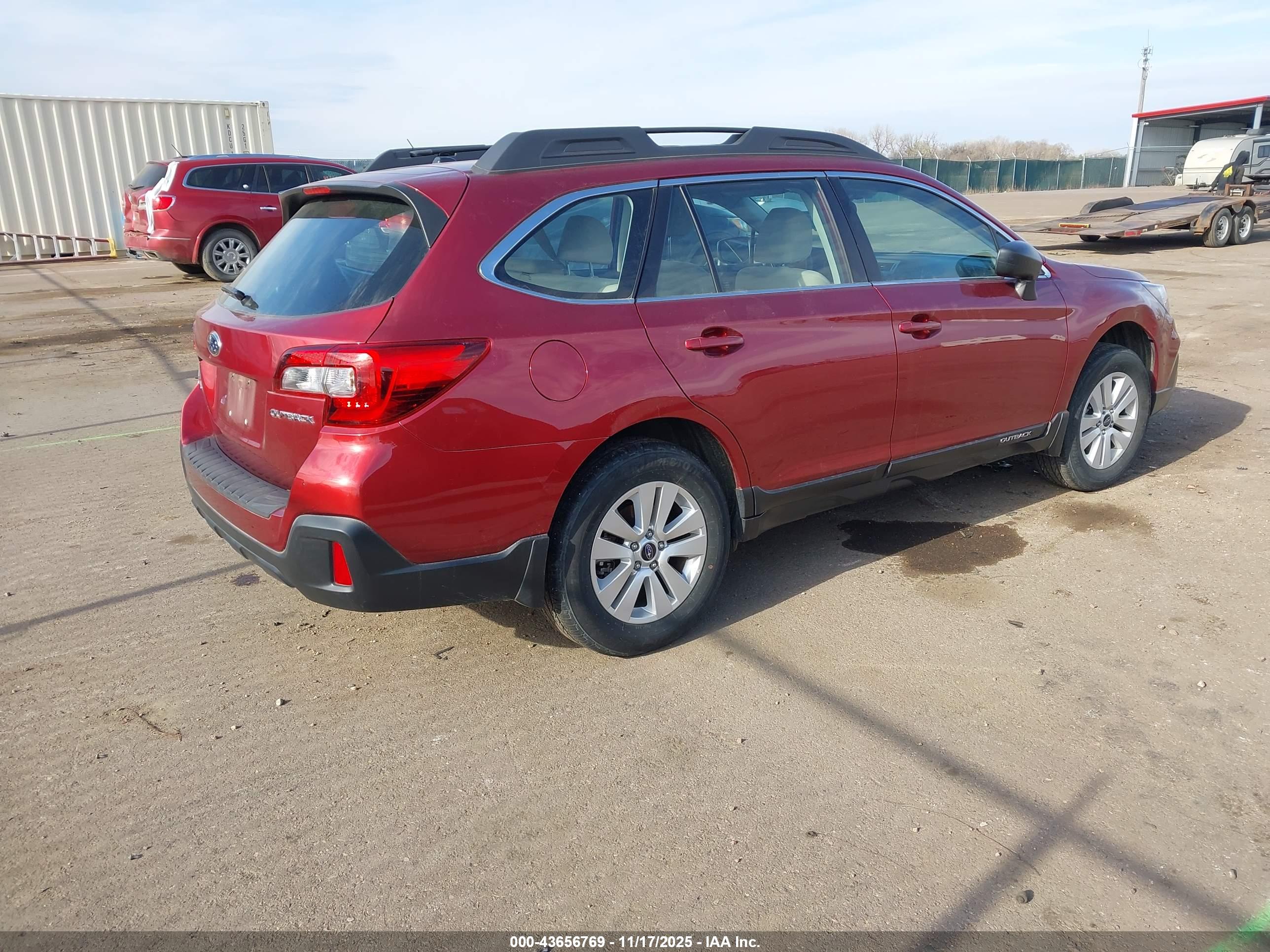 SUBARU OUTBACK image 4