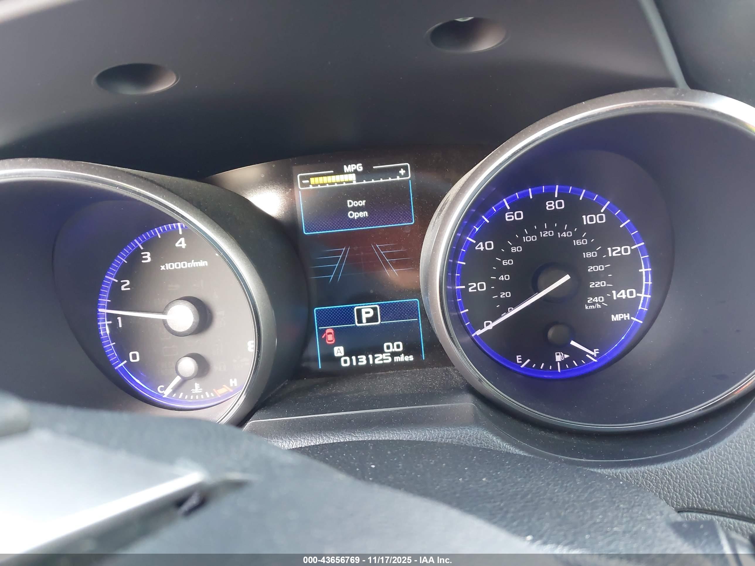 SUBARU OUTBACK image 7