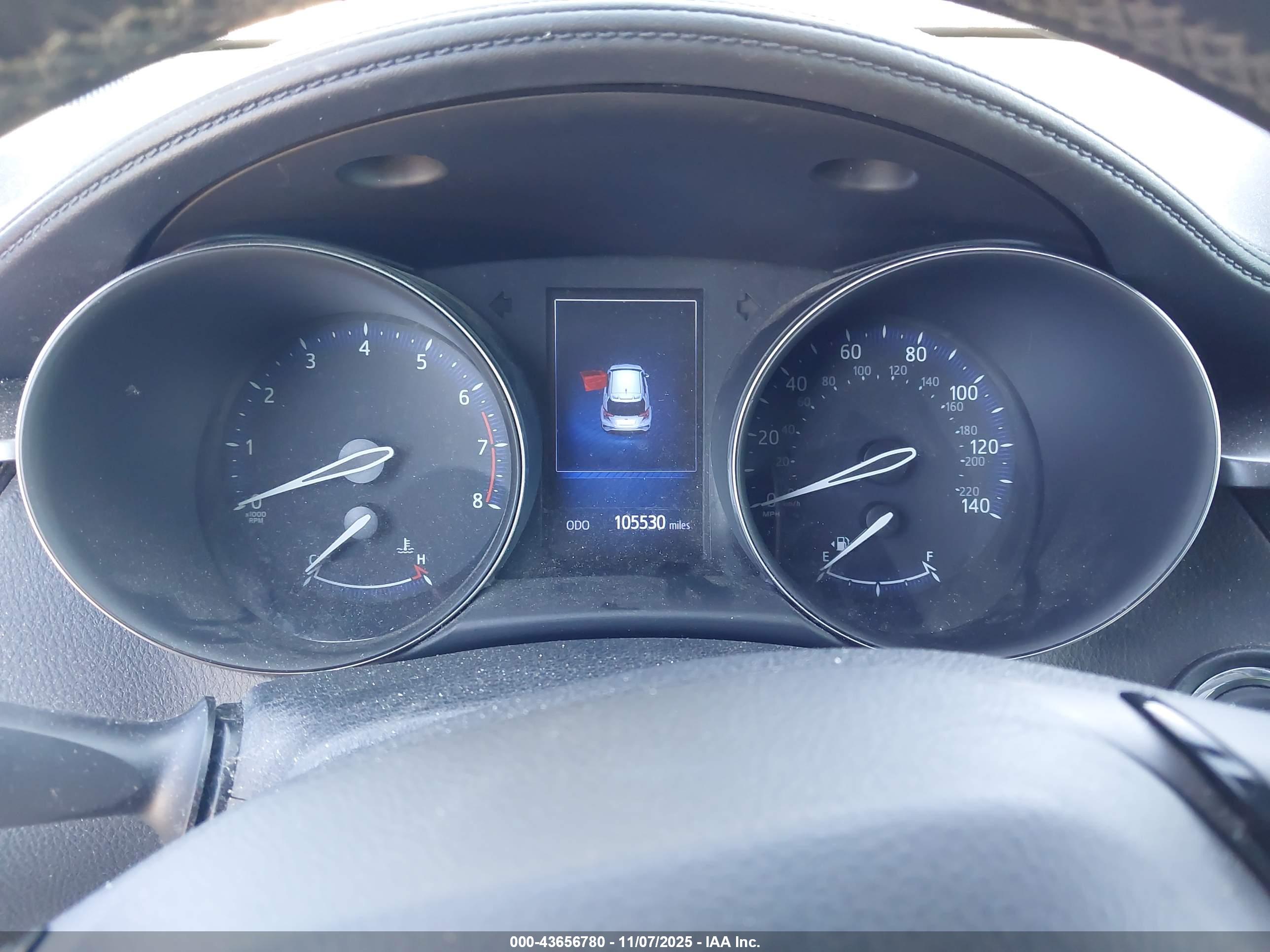 TOYOTA C-HR image 7