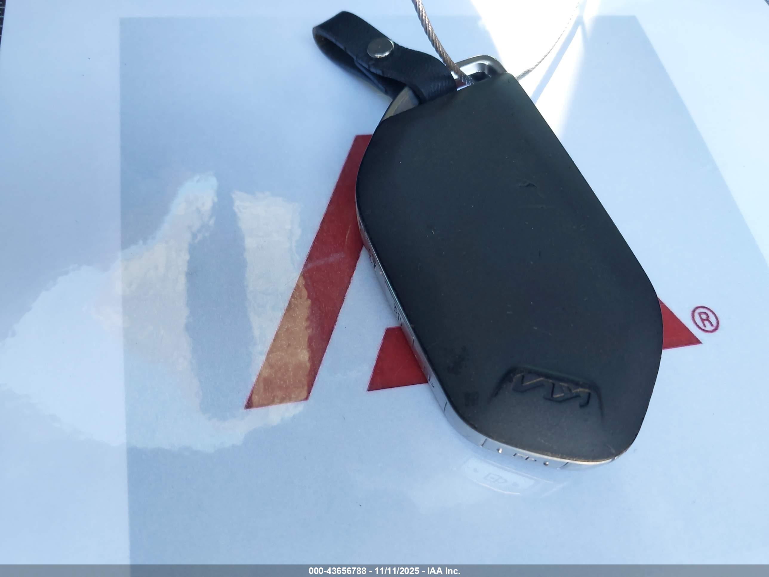 KIA K4 image 11